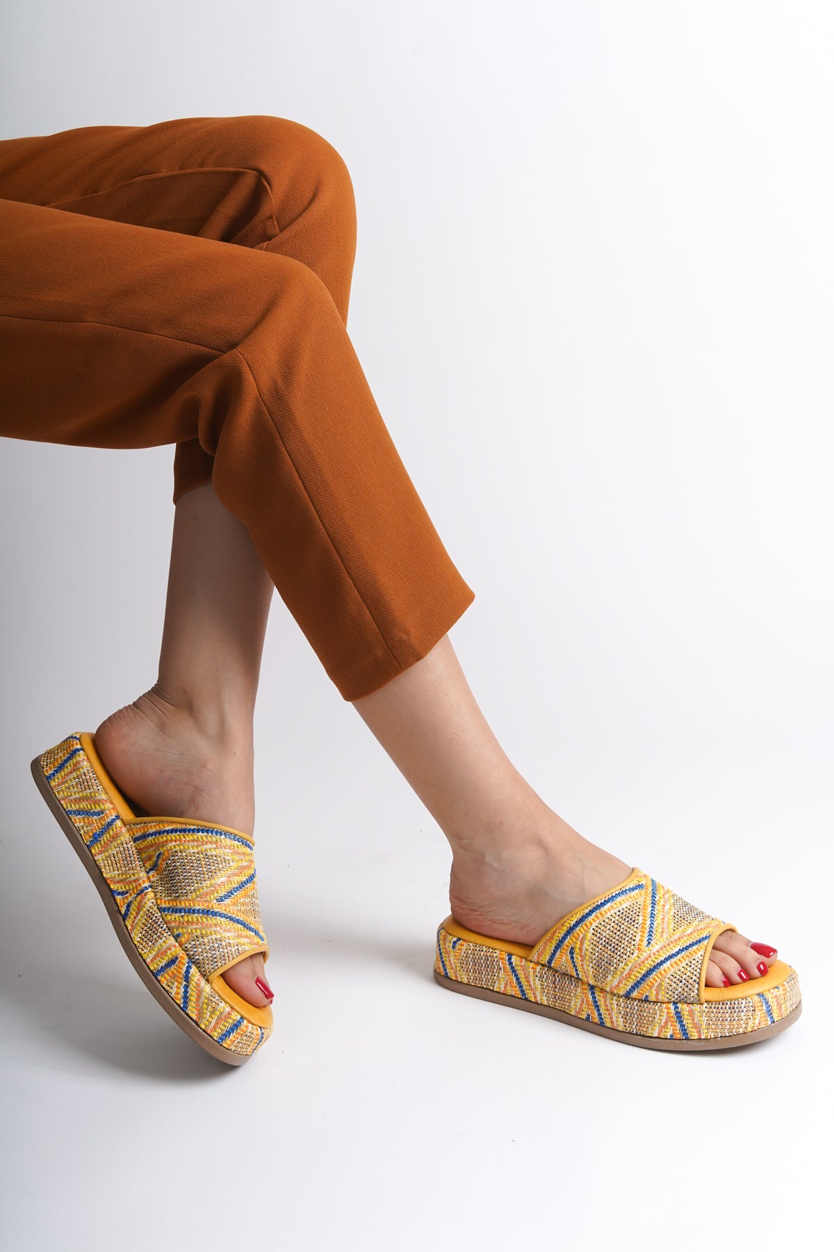 Hasır Hakiki Deri Tek Bant Kadın Terlik