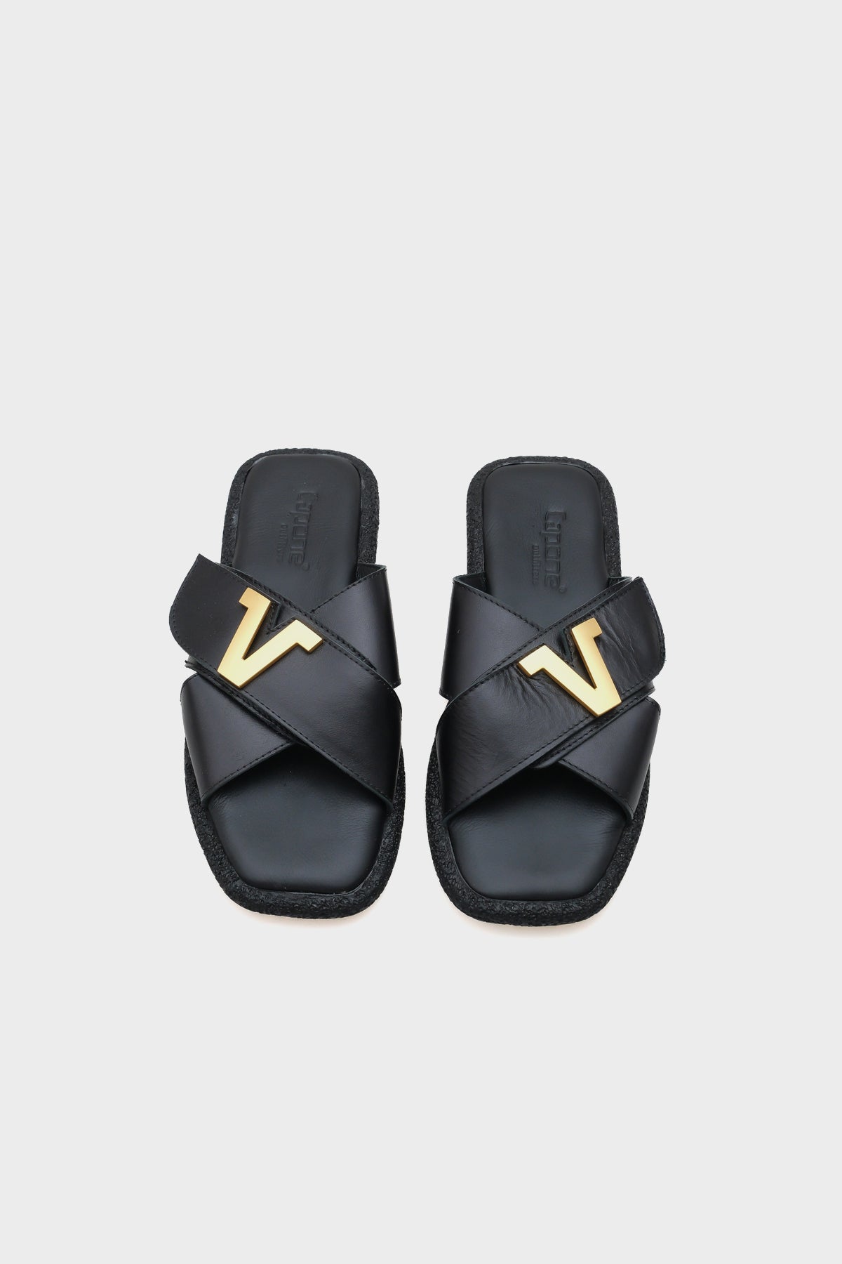 Kata Hakiki Deri Çapraz Bantlı V Tokalı Düz Topuklu Konfor Kadın Terlik