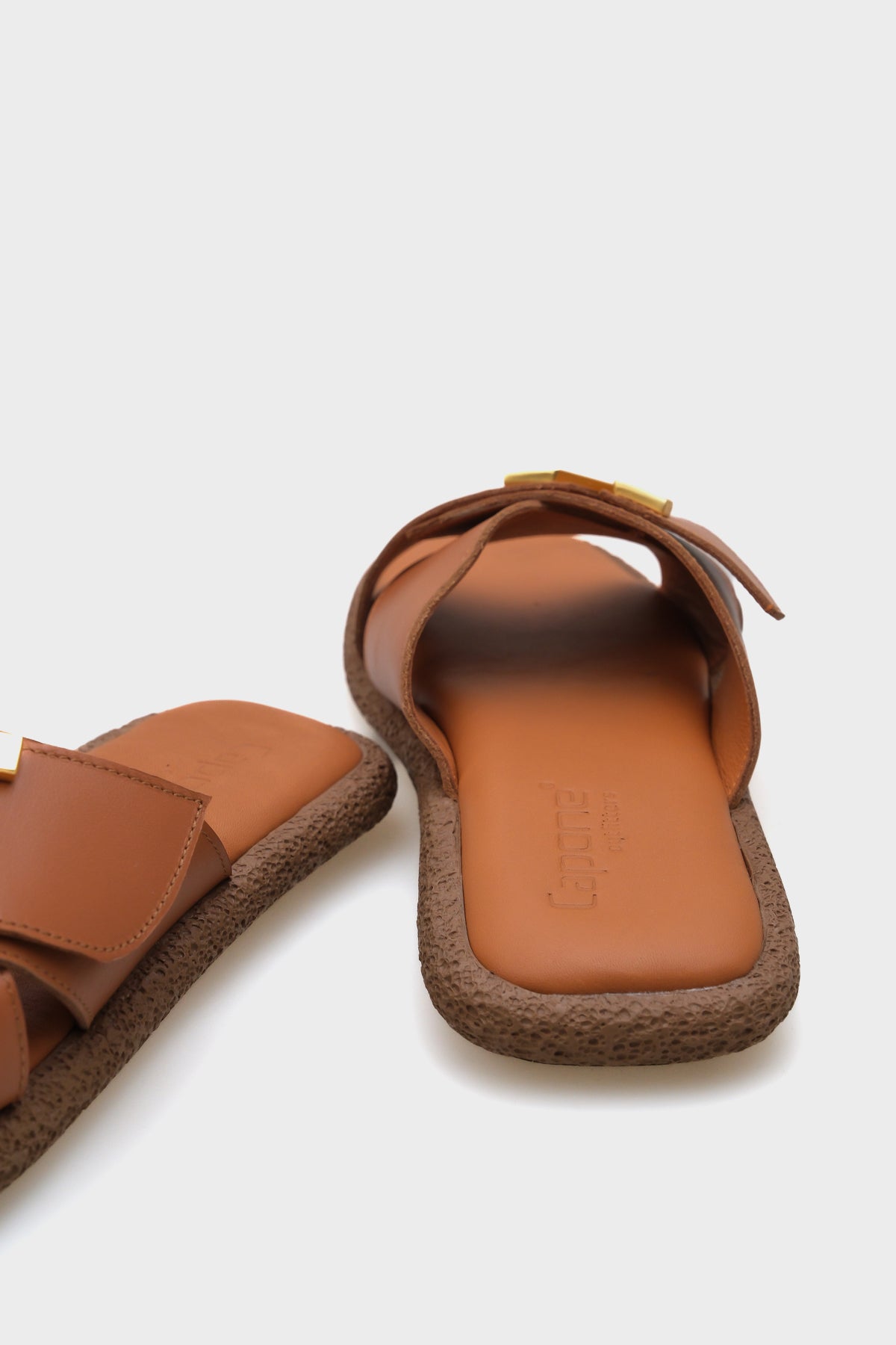 Kata Hakiki Deri Çapraz Bantlı V Tokalı Düz Topuklu Konfor Kadın Terlik