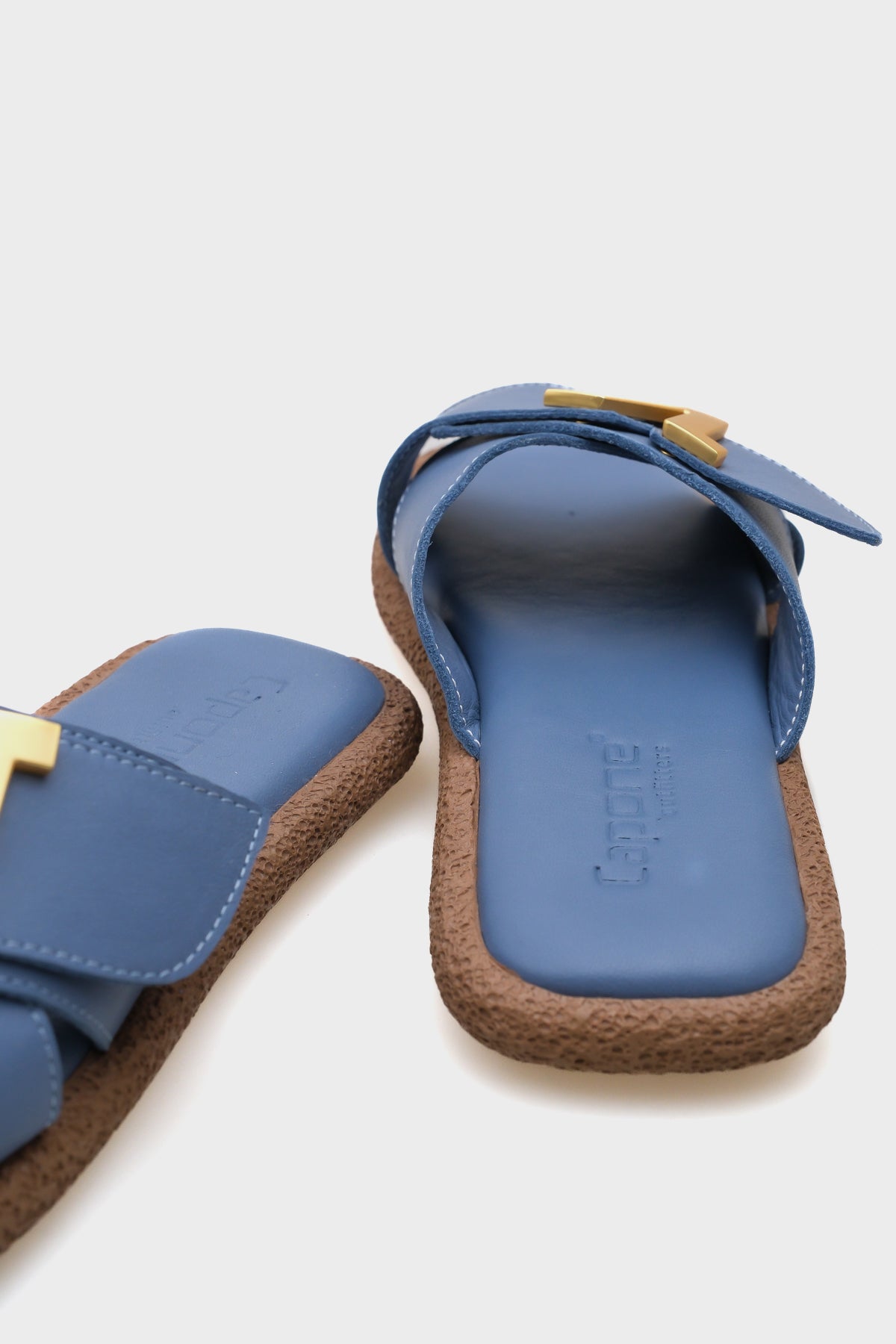 Kata Hakiki Deri Çapraz Bantlı V Tokalı Düz Topuklu Konfor Kadın Terlik