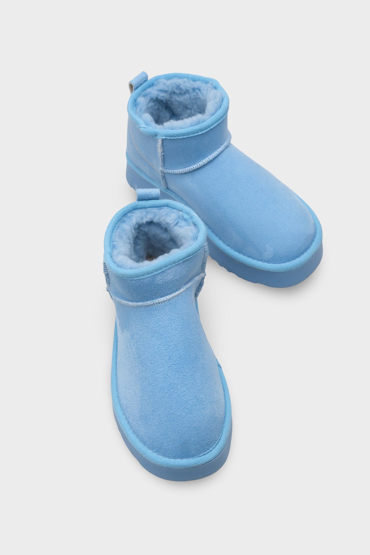 Raina Kalın Tabanlı Yuvarlak Burunlu Kürklü Kısa Kadın Bot