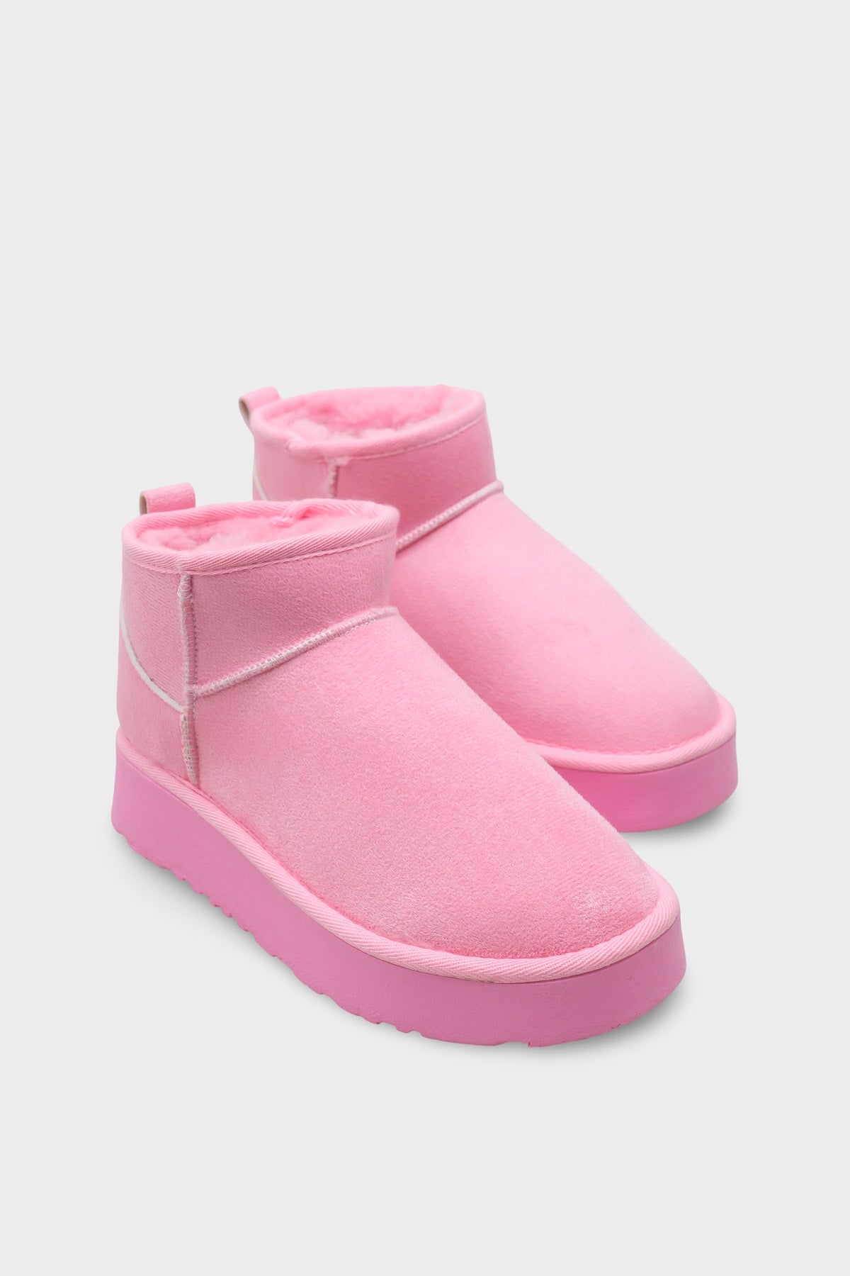 Raina Kalın Tabanlı Yuvarlak Burunlu Kürklü Kısa Kadın Bot