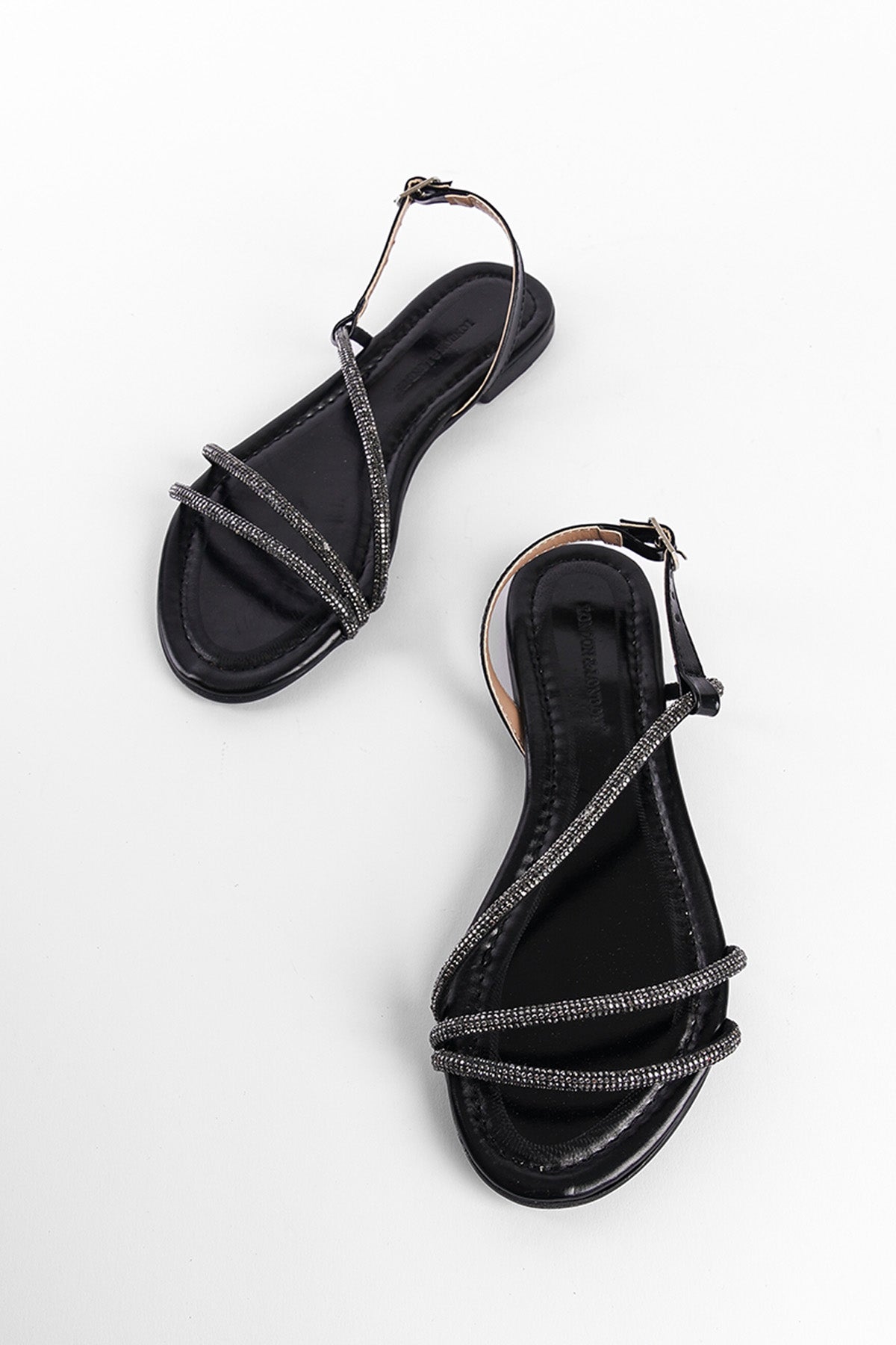 Taşlı Kadın Düz Topuk Sandalet