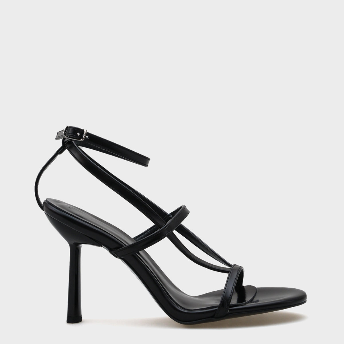 Ella Yuvarlak Burunlu Bantlı Yüksek Topuklu Kadın Sandalet