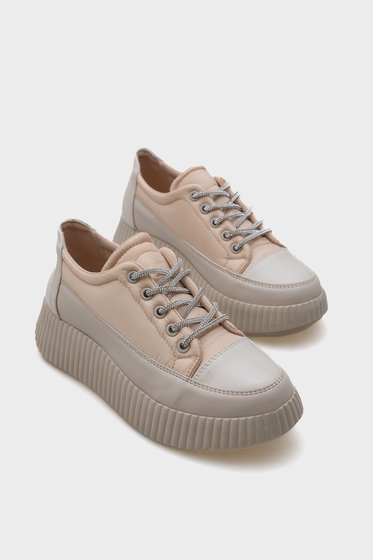 Glen Bağcığı Taş Detaylı Kadın Sneaker