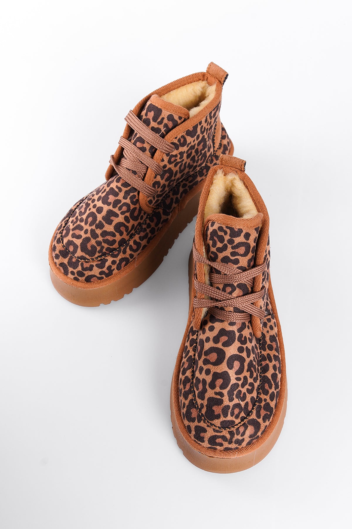 Madeline Kalın Tabanlı Yuvarlak Burunlu Bağcıklı Kürklü Kadın Bot