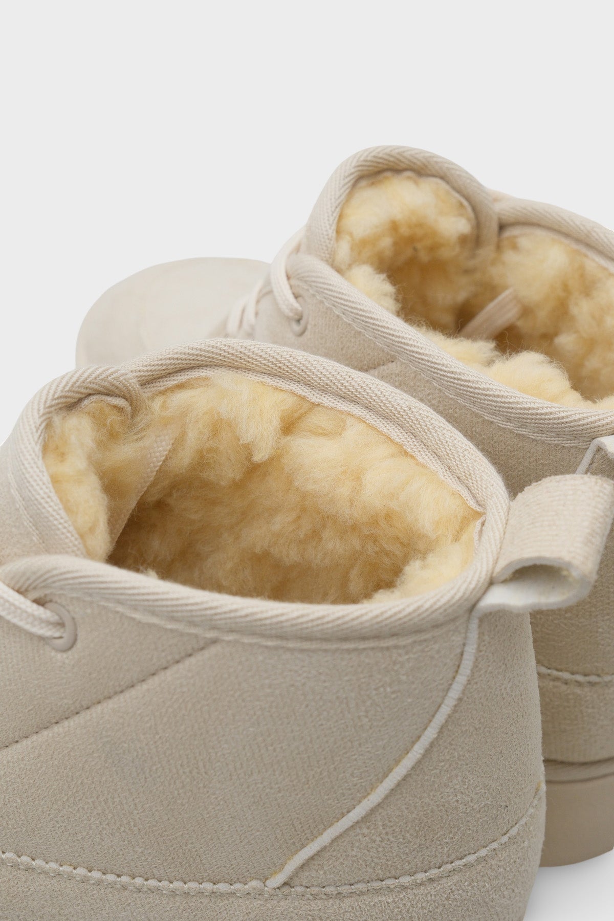 Madeline Kalın Tabanlı Yuvarlak Burunlu Bağcıklı Kürklü Kadın Bot