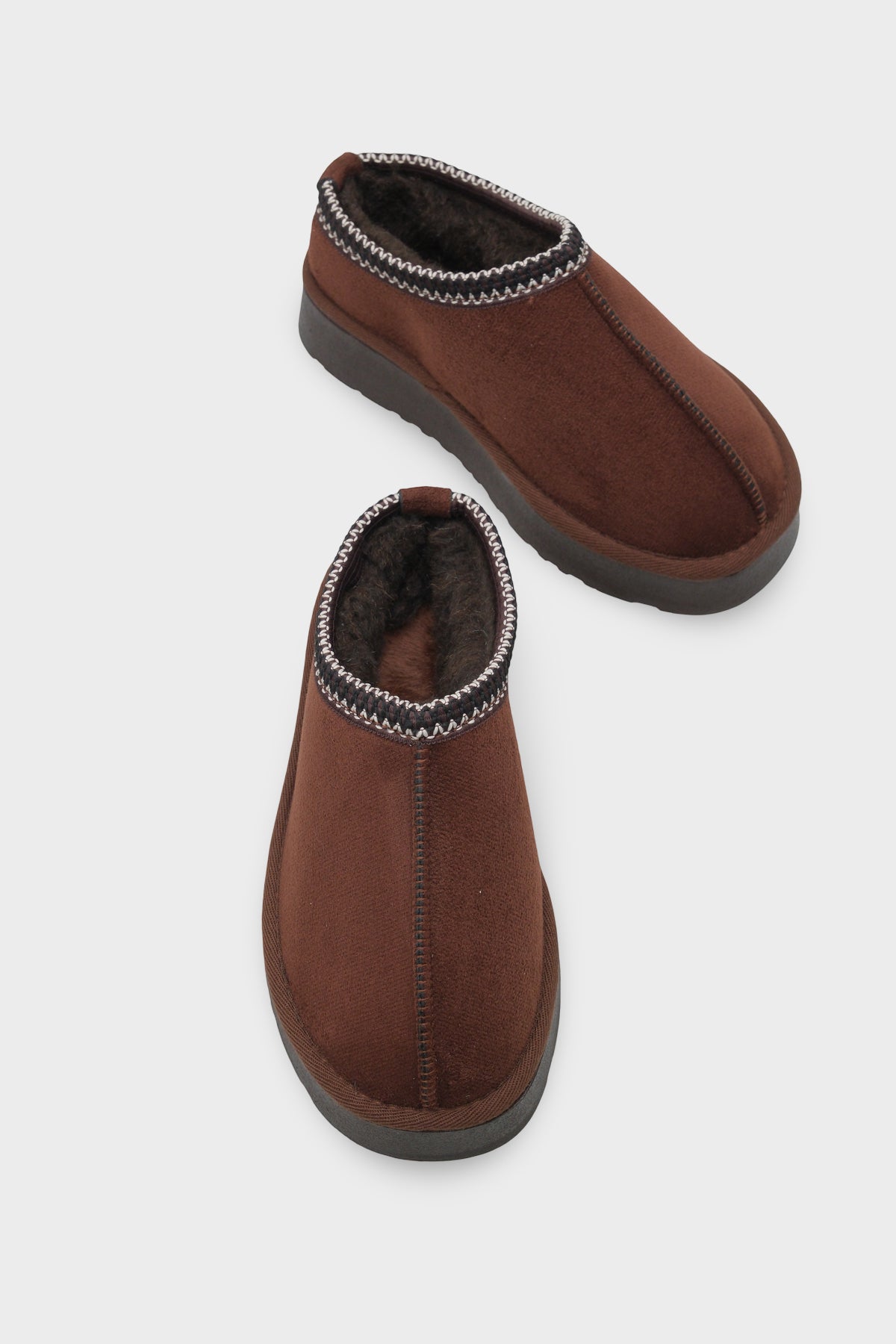 Carroll Kalın Tabanlı Yuvarlak Burunlu Kürklü Kadın Kapalı Terlik