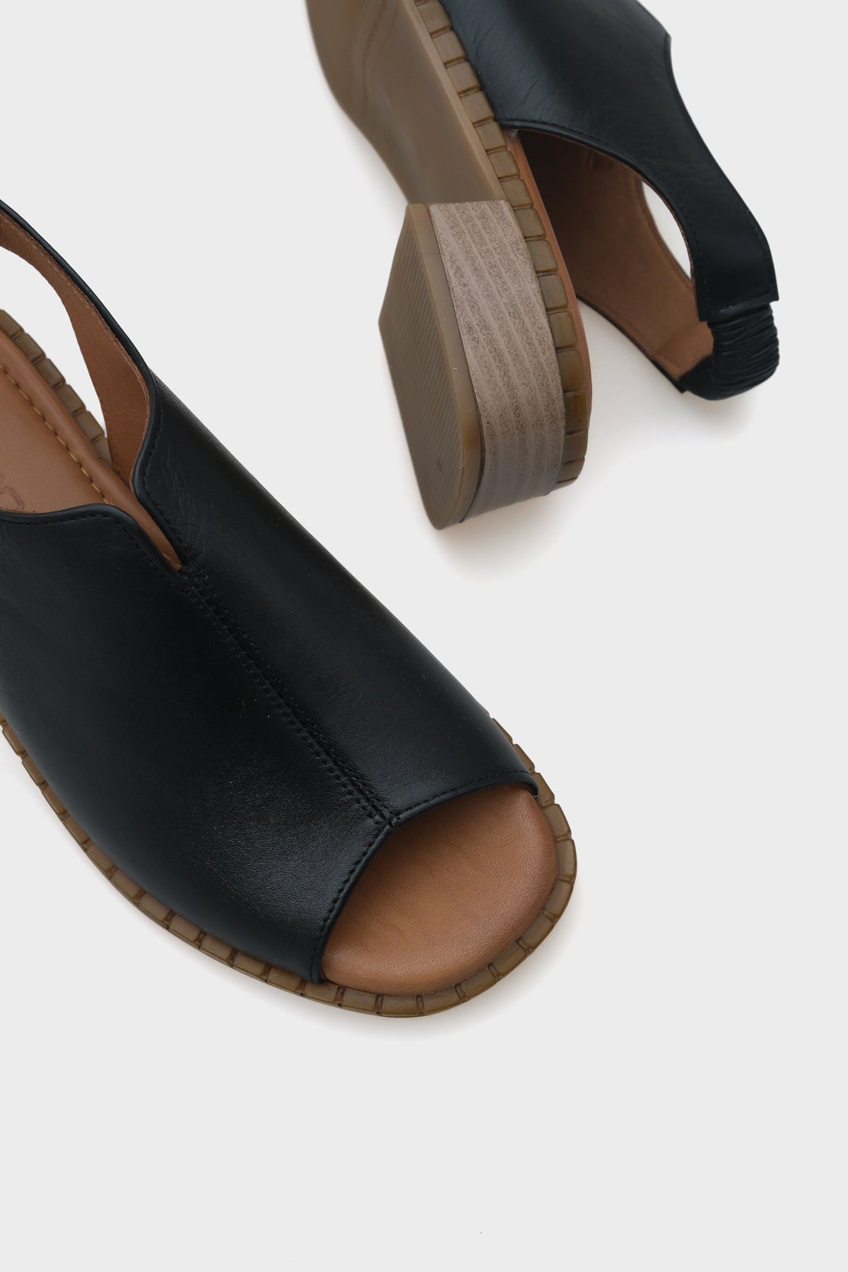 Ellissa Kısa Topuklu Tek Bant Deri Kadın Sandalet