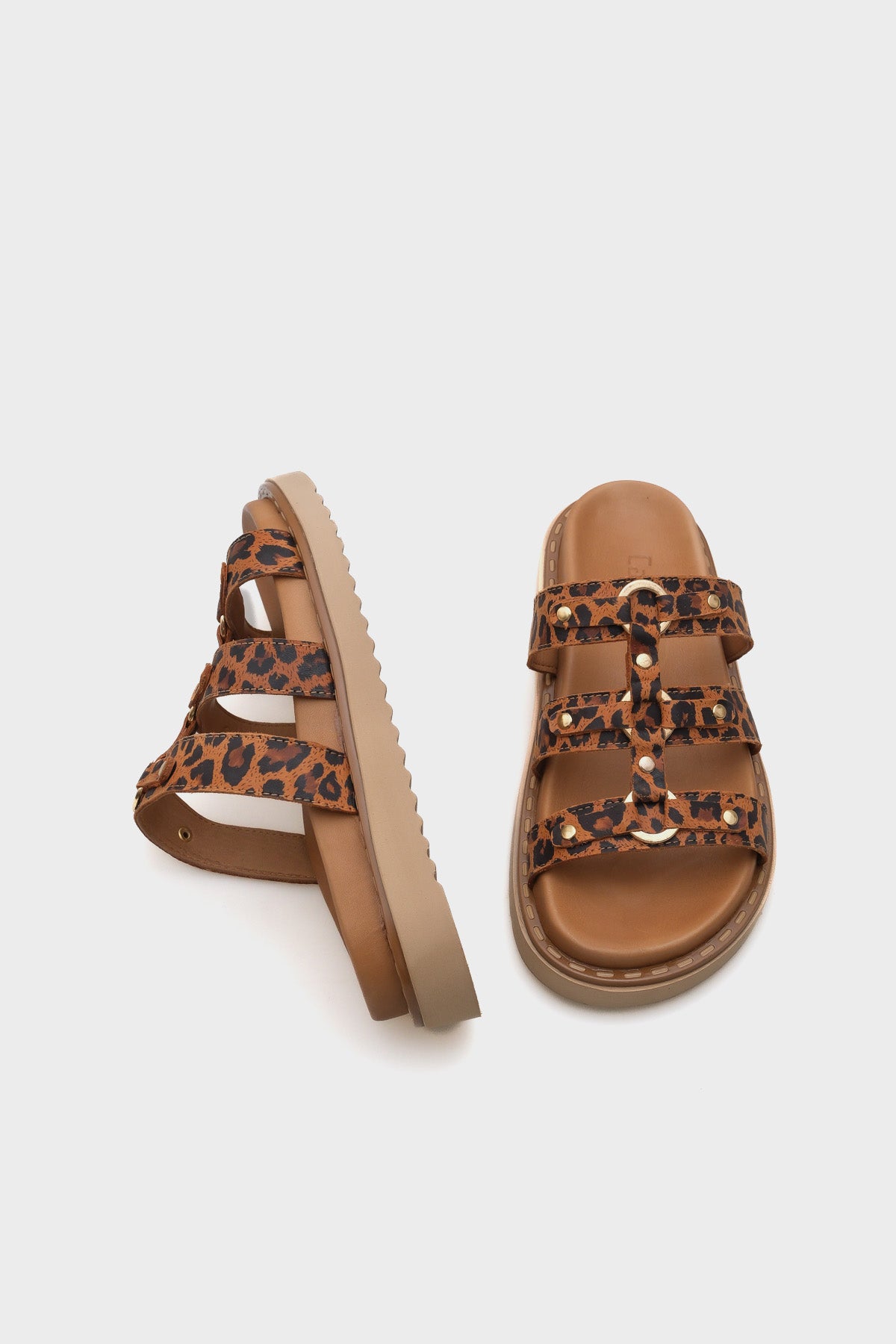 Nisa Aksesuarlı Deri Kadın Terlik