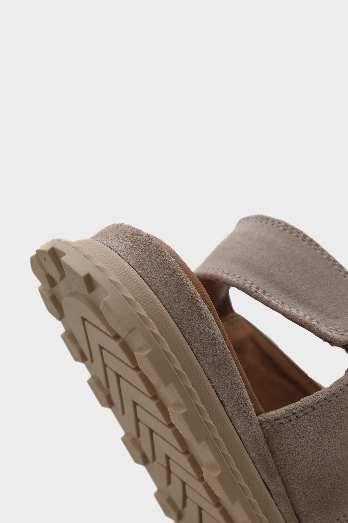 Elvira Çapraz Bantlı Cırtlı Deri Kadın Sandalet