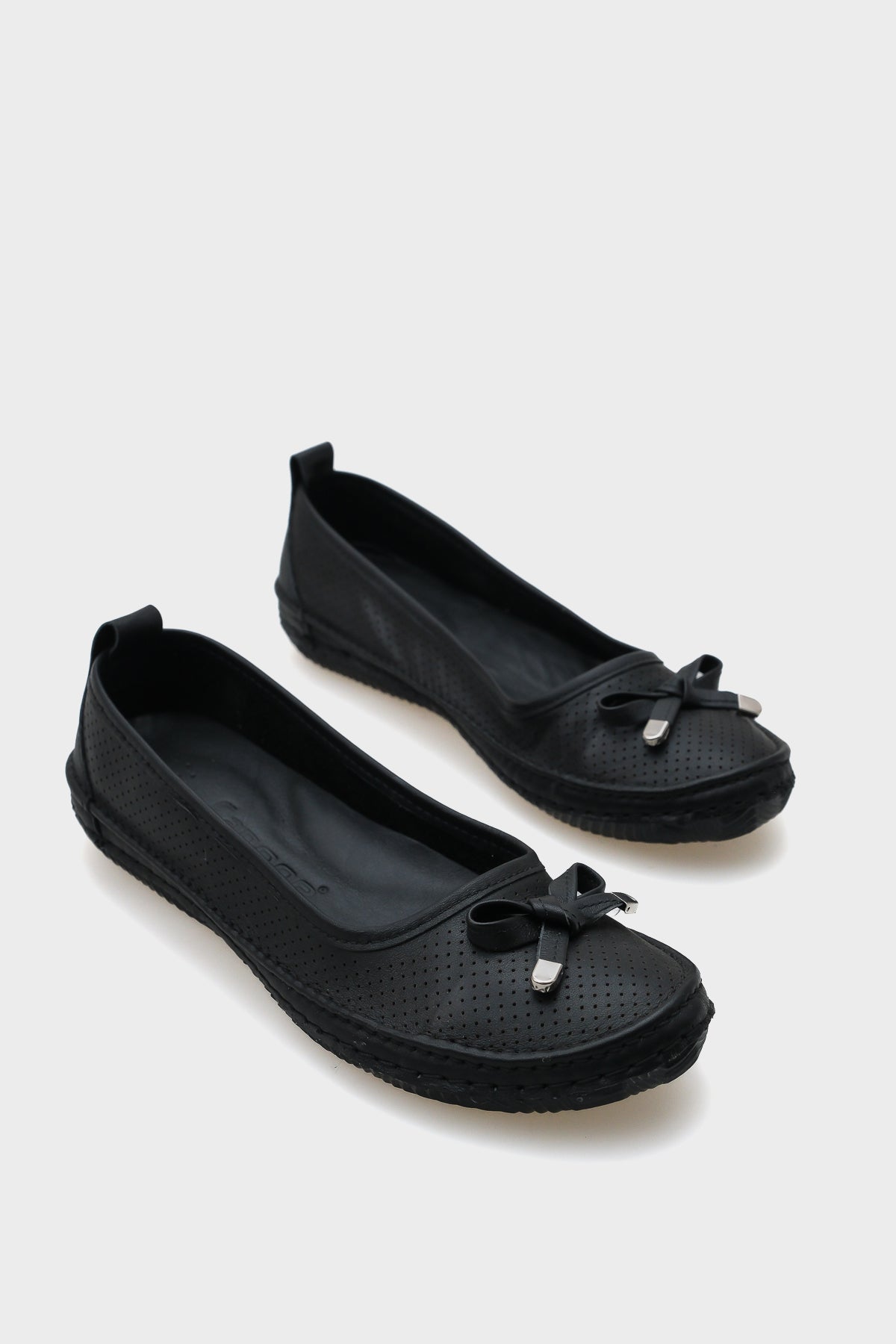 Breeze Saraçlı Lazerli Hakiki Deri Kadın Babet