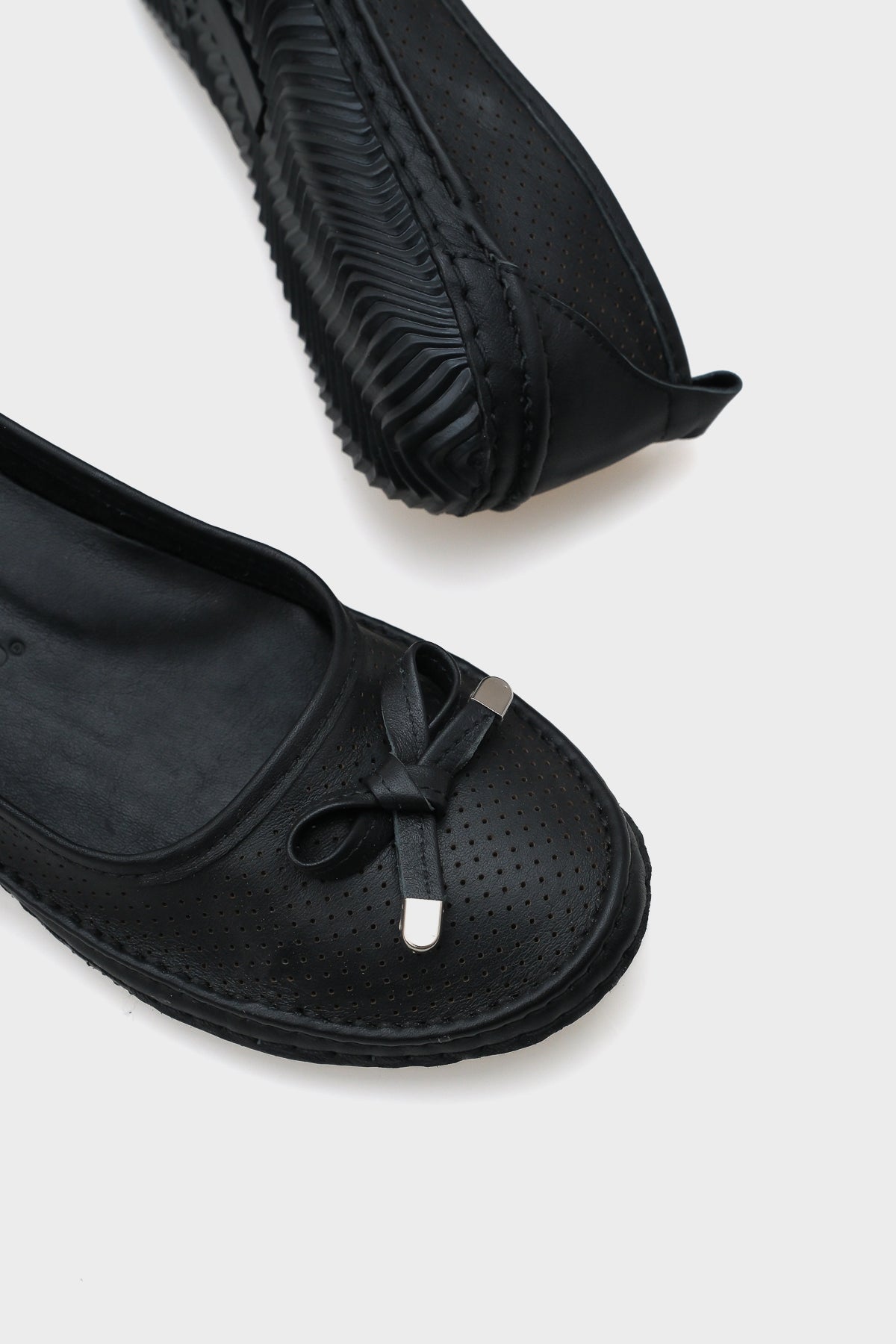 Breeze Saraçlı Lazerli Hakiki Deri Kadın Babet