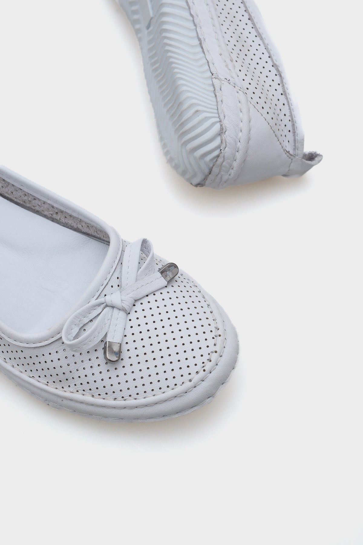 Breeze Saraçlı Lazerli Hakiki Deri Kadın Babet