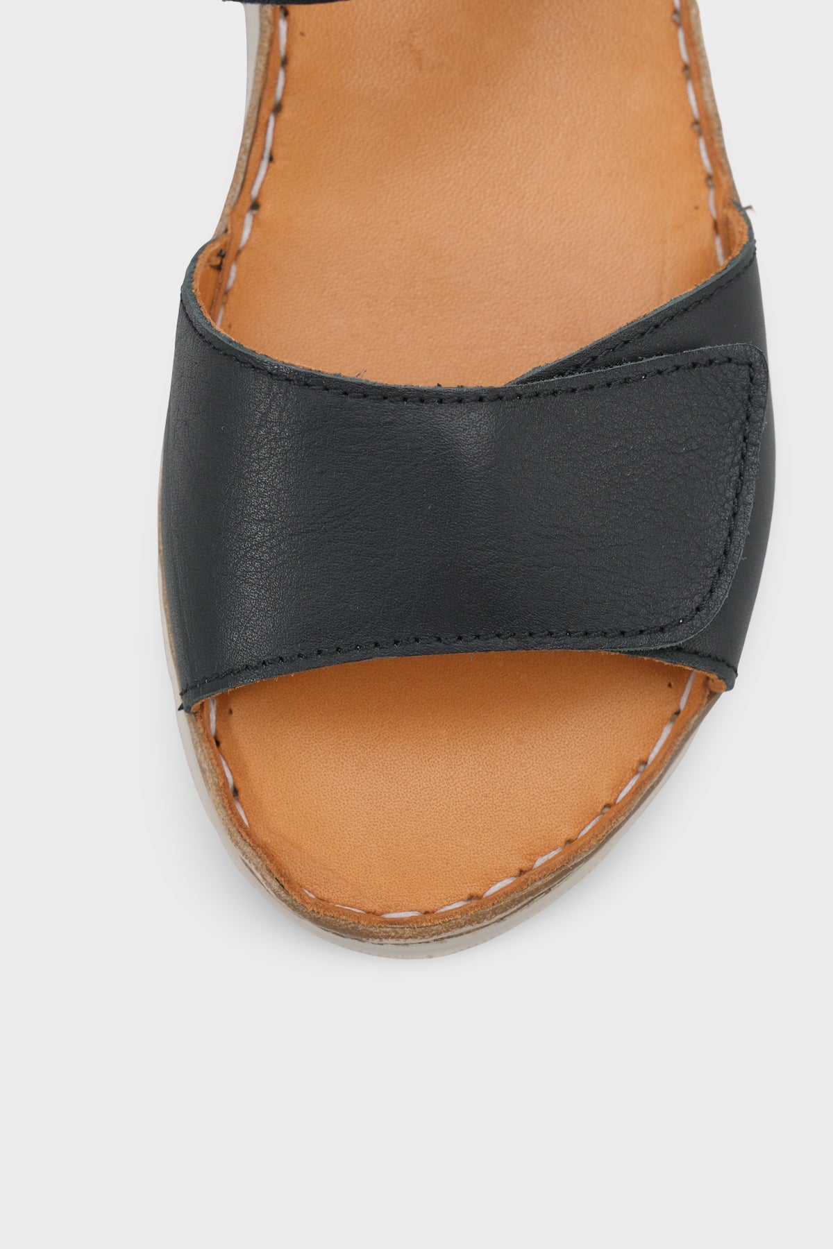 Corrinne Hakiki Deri Soft Konfor Kadın Sandalet