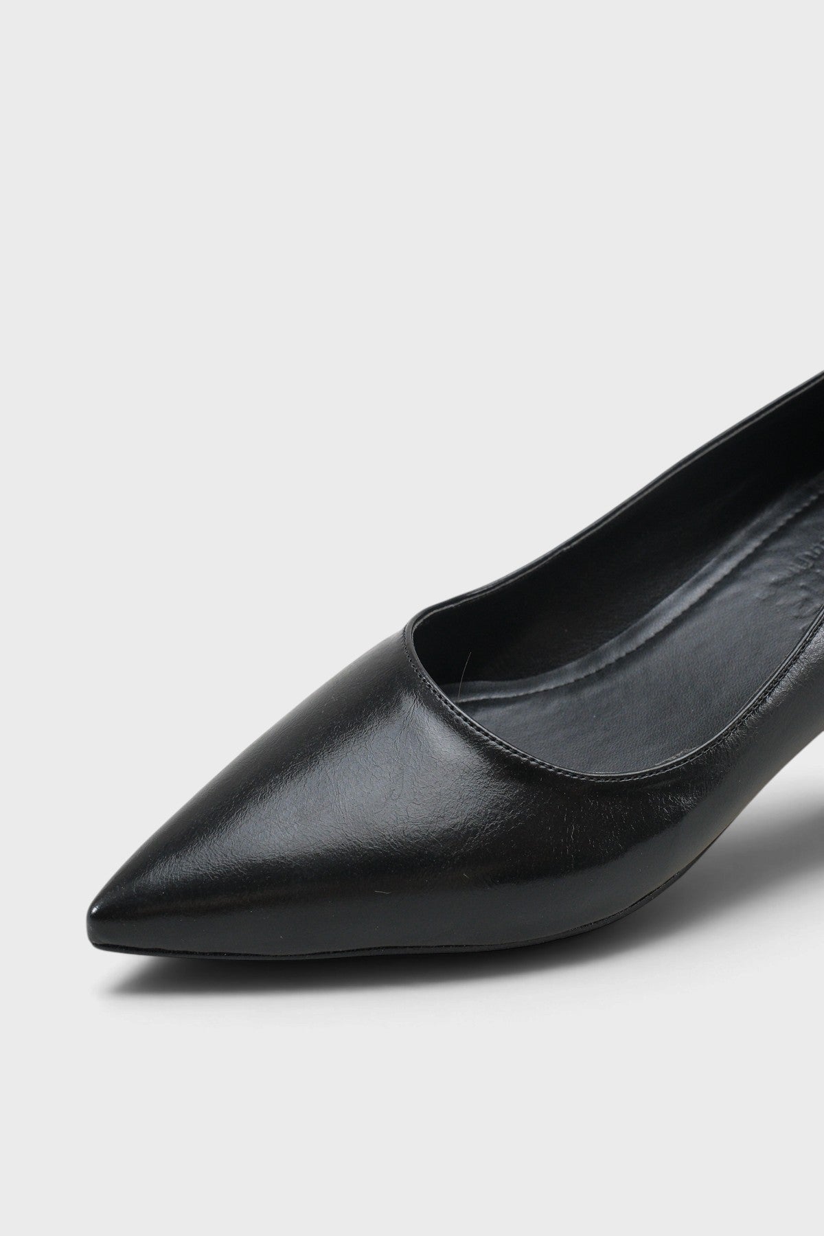 Madelyn Sivri Burunlu Kısa Topuklu Stiletto Ayakkabı