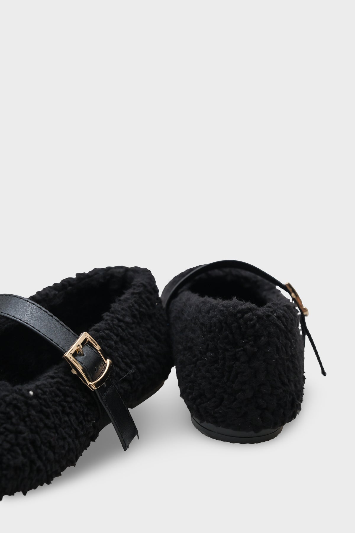 Kasey Kürklü Kadın Babet