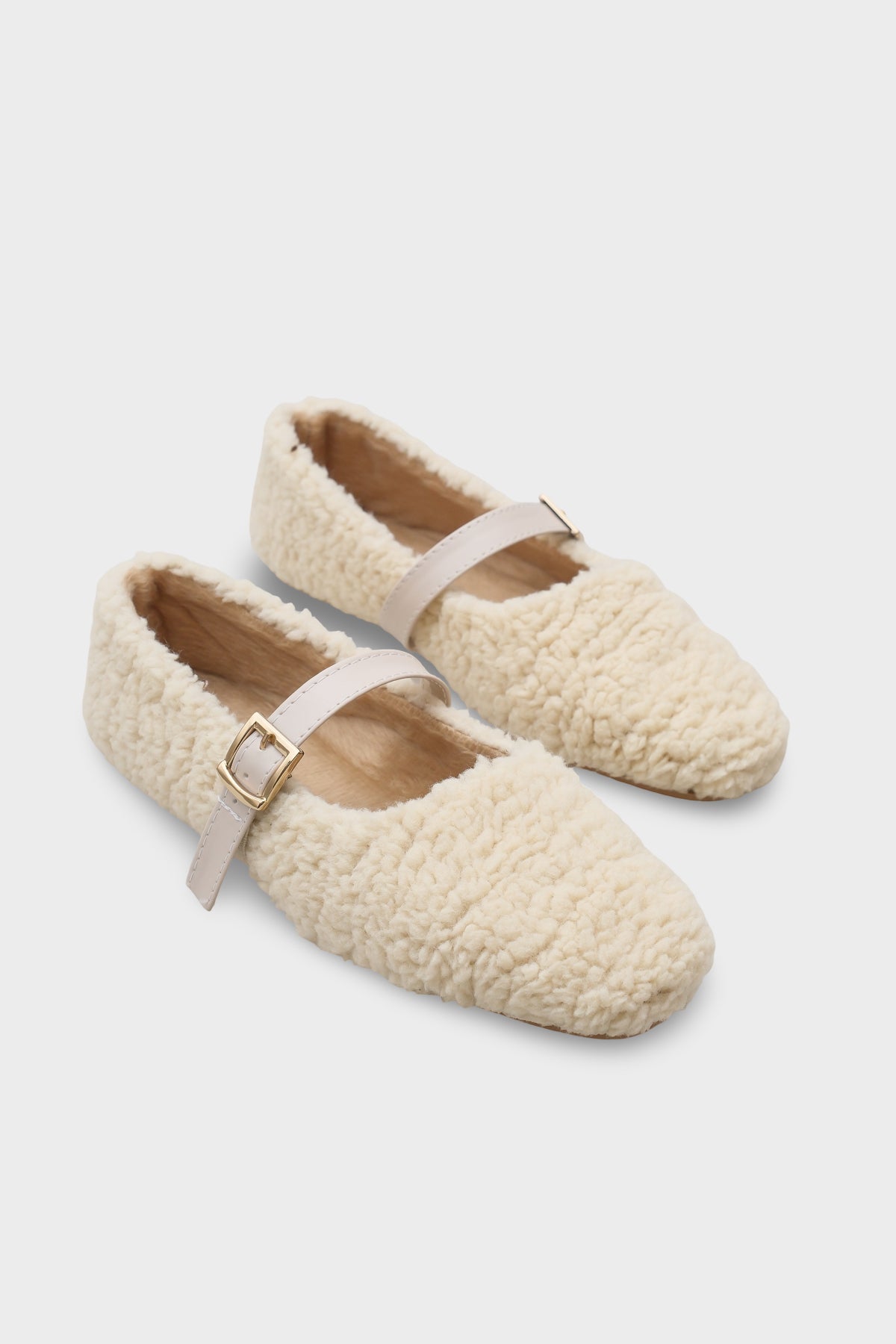 Kasey Kürklü Kadın Babet