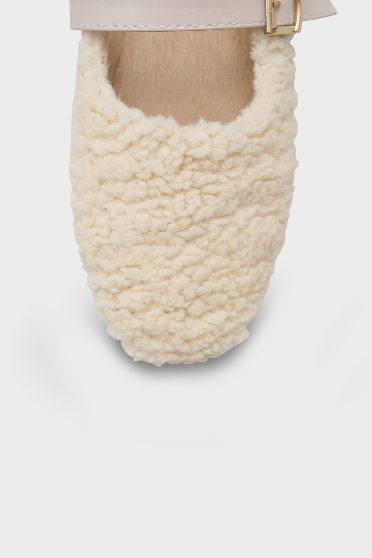 Kasey Kürklü Kadın Babet