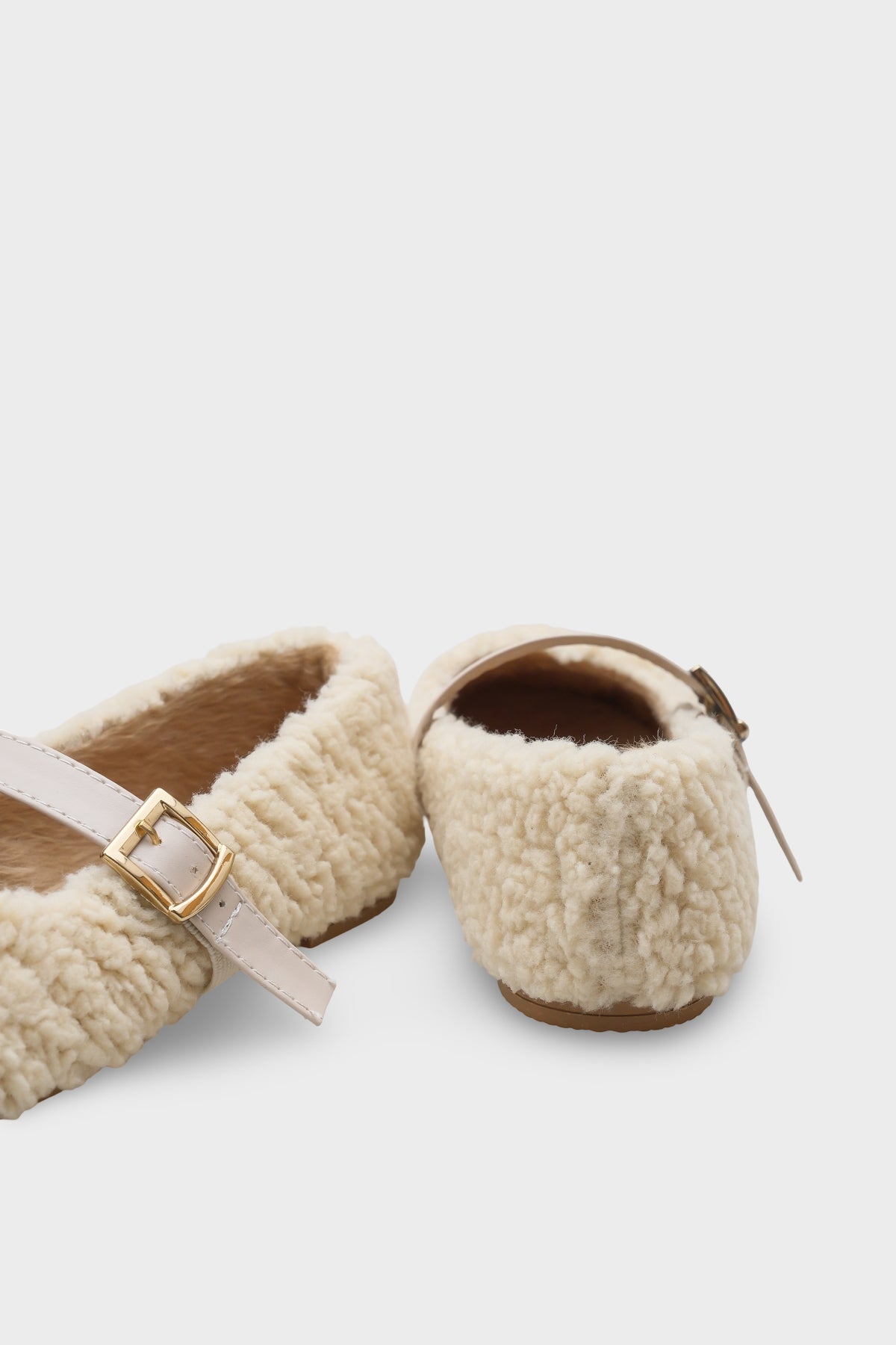 Kasey Kürklü Kadın Babet