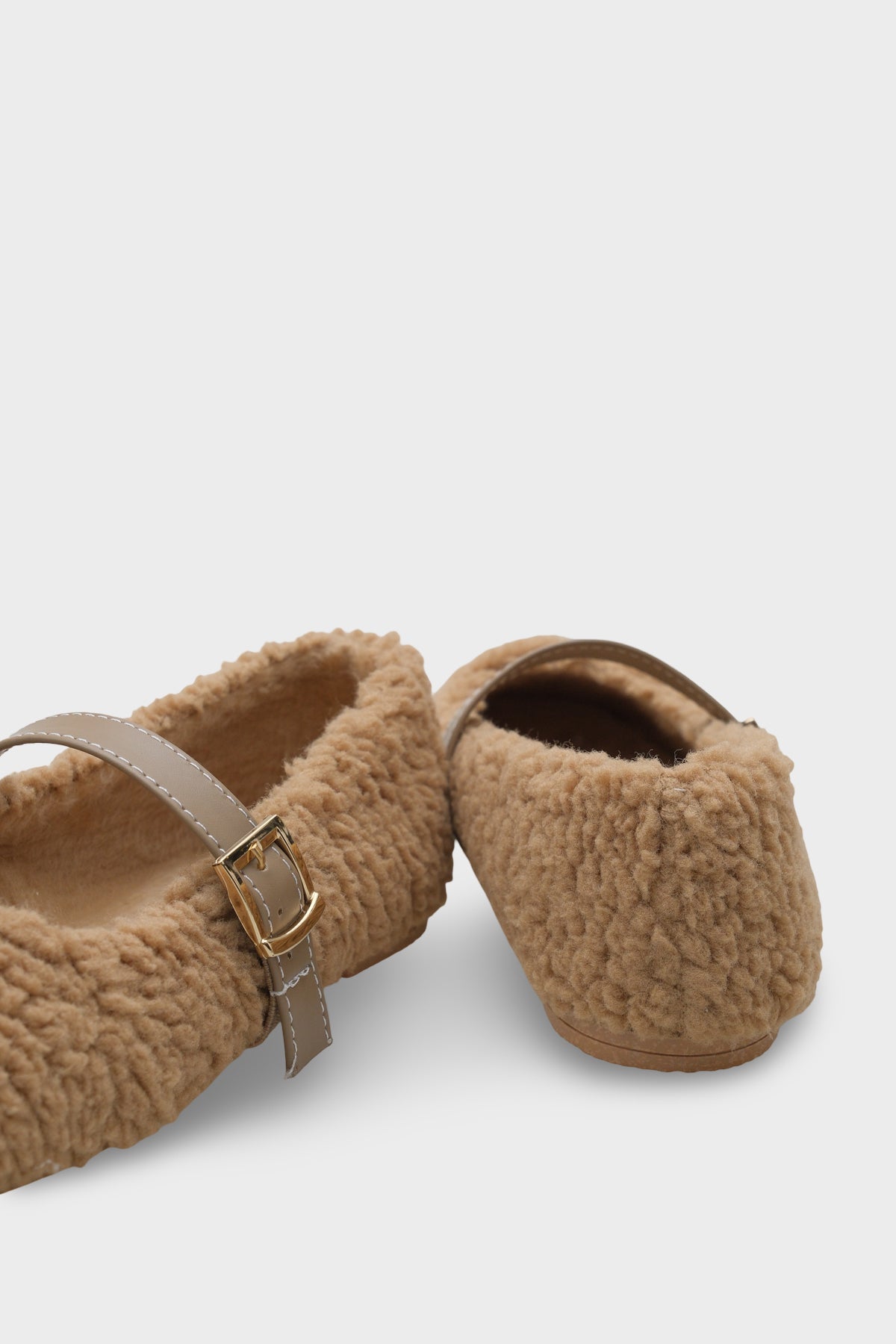 Kasey Kürklü Kadın Babet