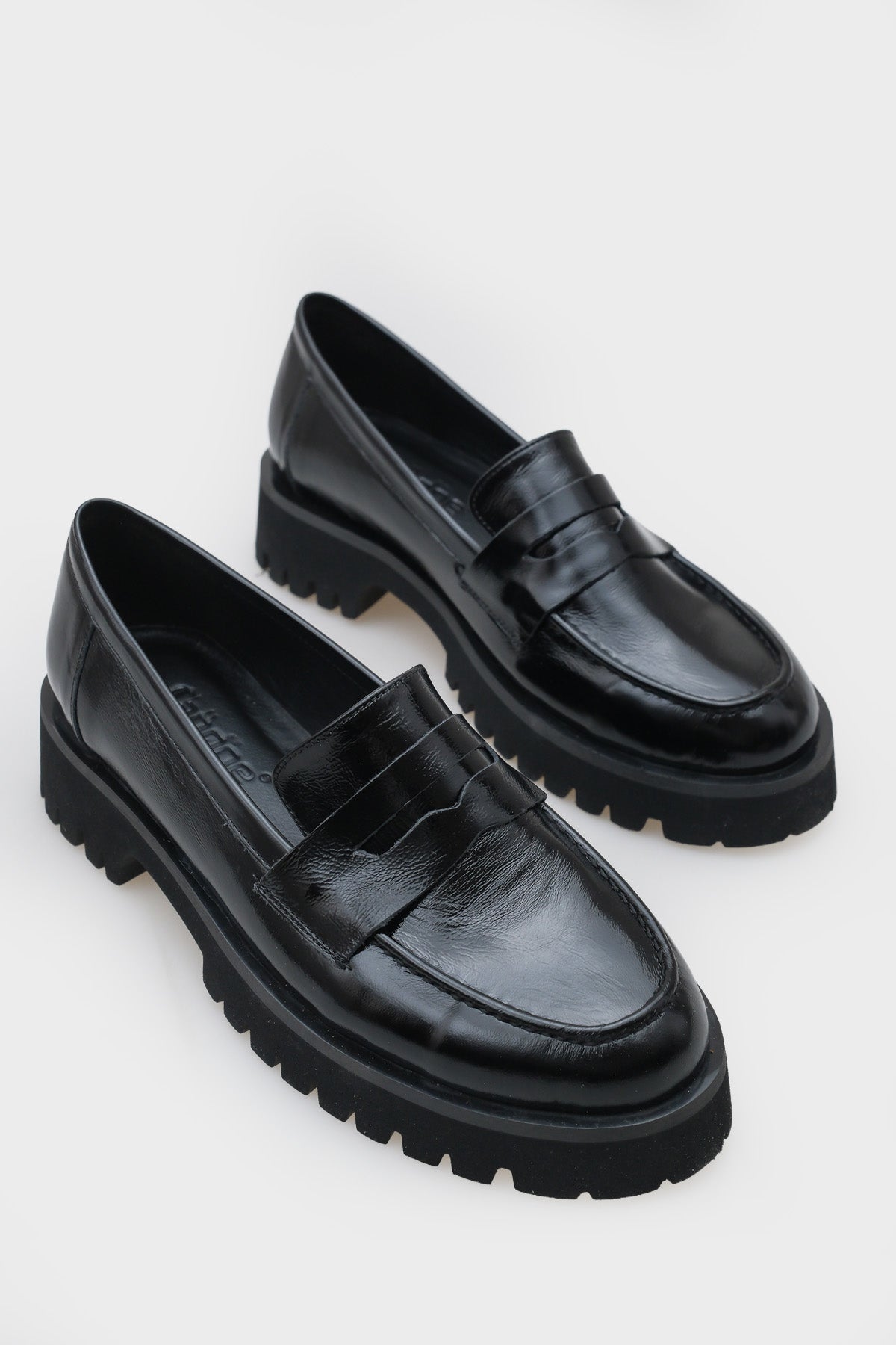 Mantar Tabanlı Deri Kadın Loafer