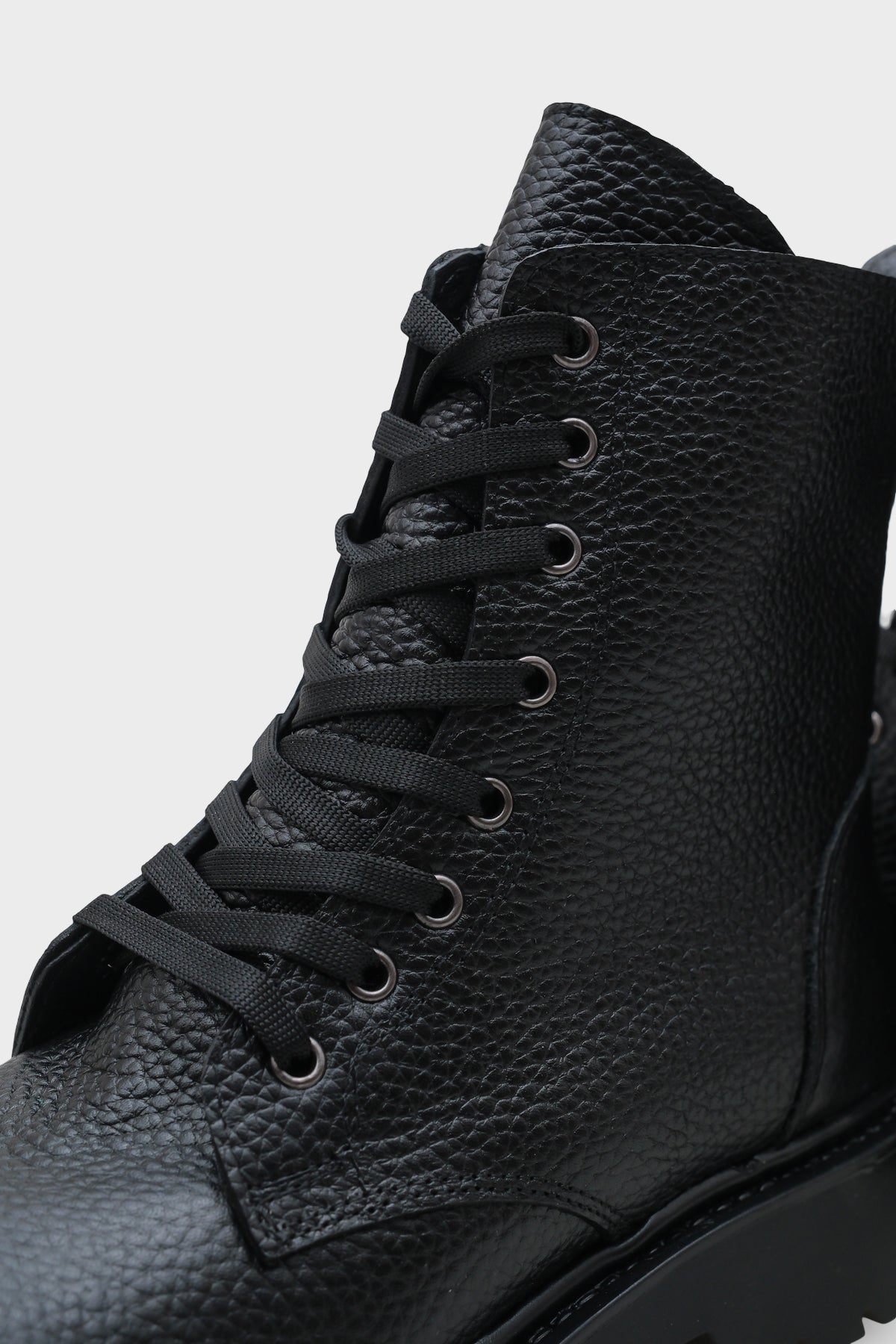 Calli Bağcıklı Hakiki Deri Kadın Bot