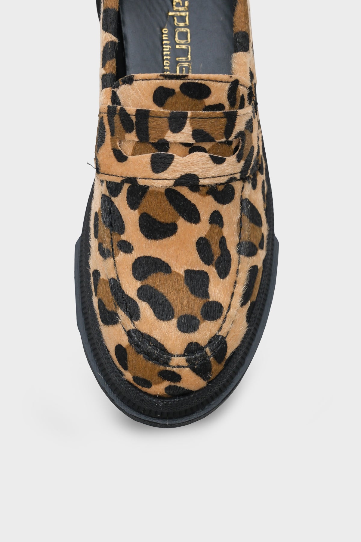 Fania Oval Burunlu Trak Tabanlı Rugan Kadın Loafer