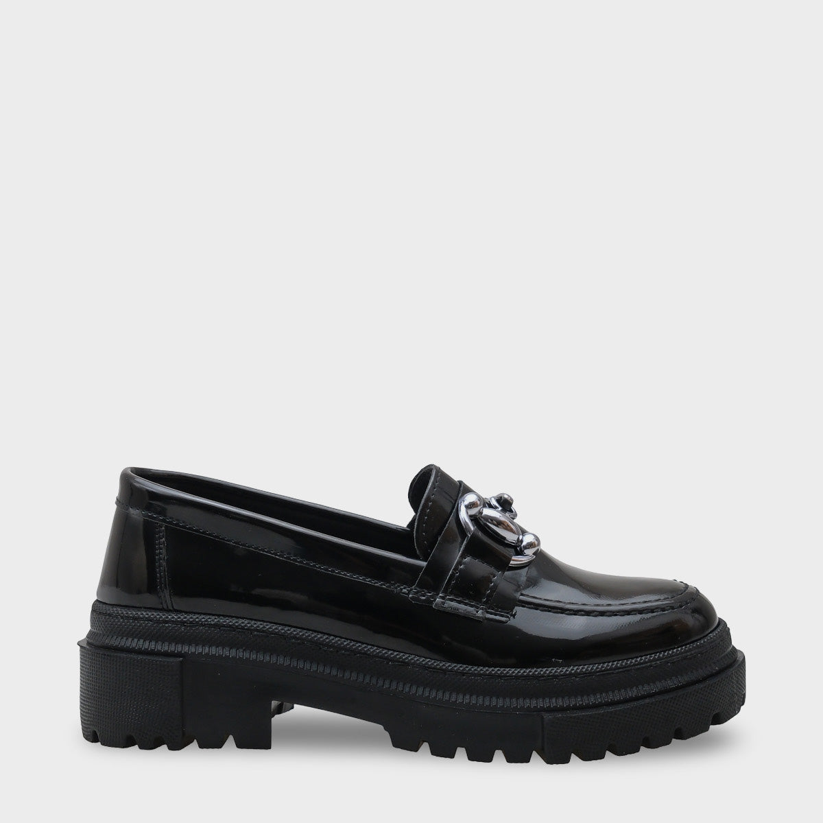Denni Oval Burunlu Metal Tokalı Trak Tabanlı Kadın Loafer