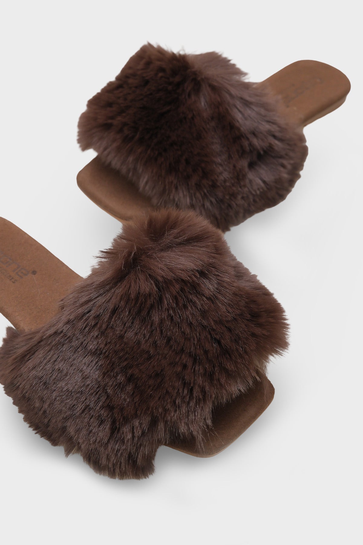 Maritsa Kadın Terlik