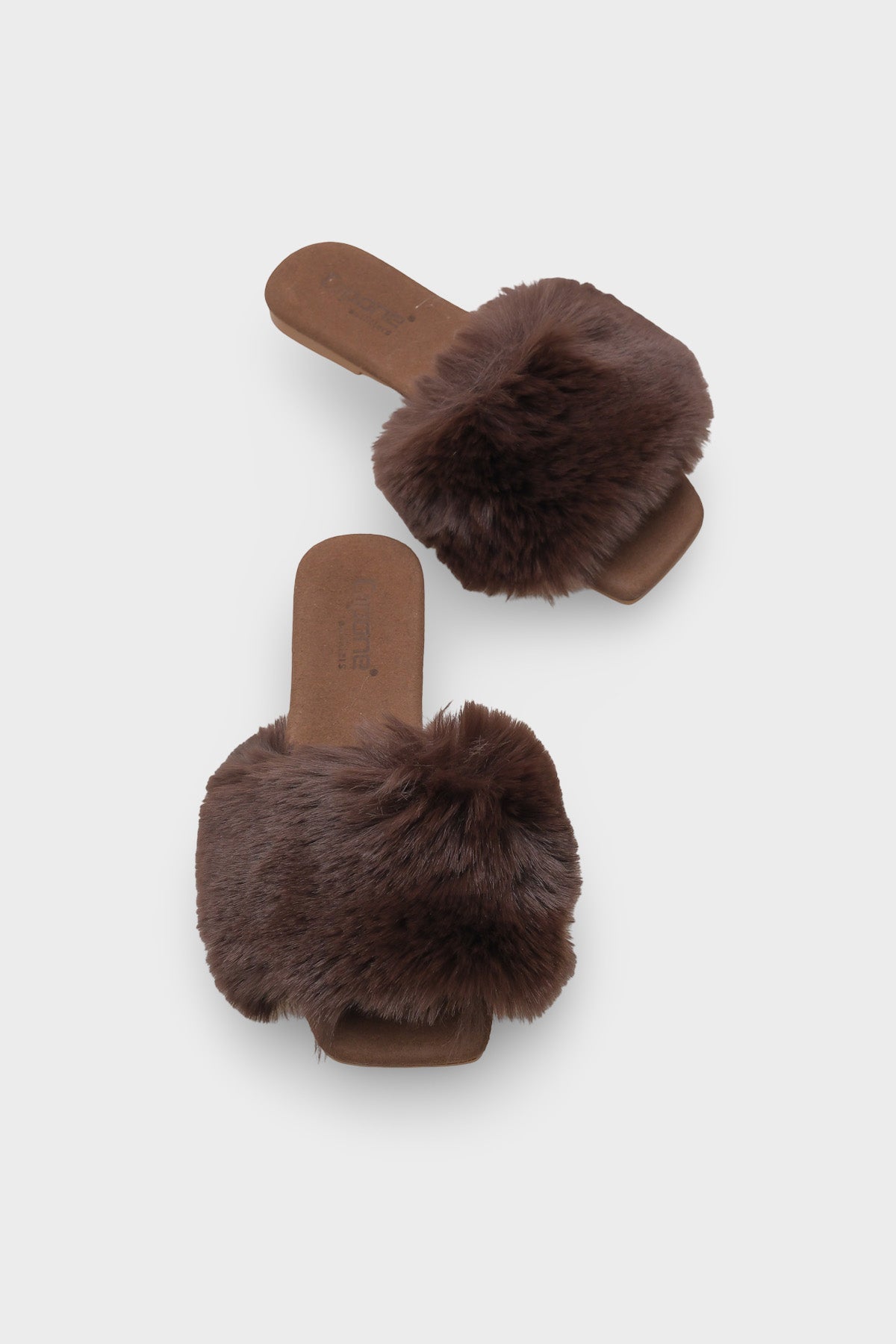 Maritsa Kadın Terlik