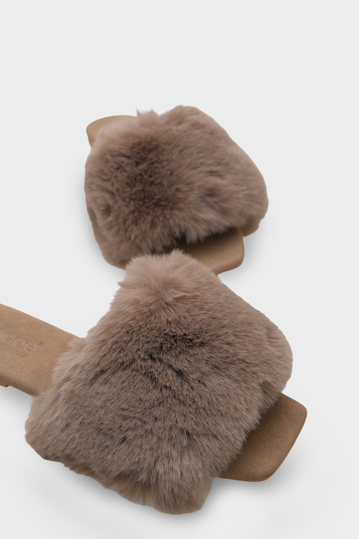 Maritsa Kadın Terlik