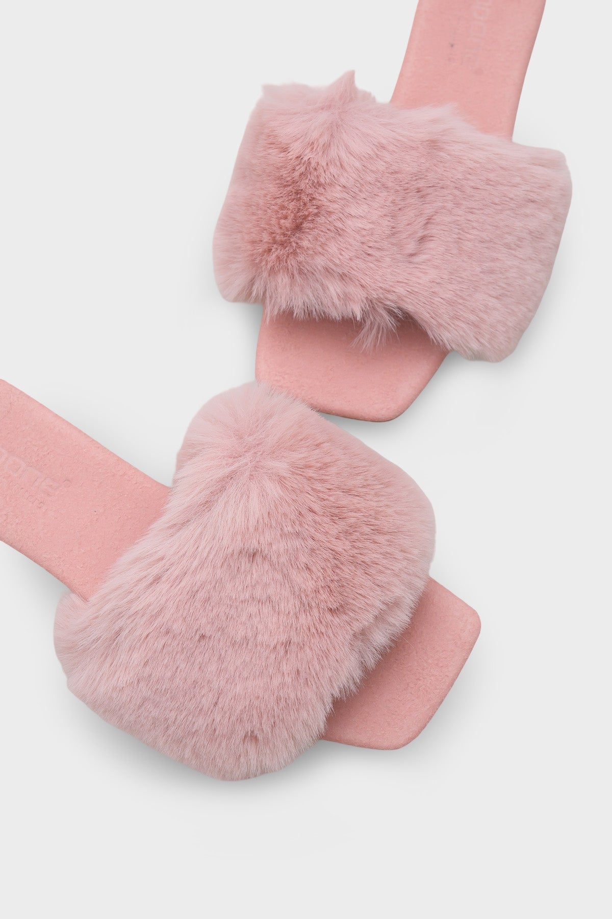 Maritsa Kadın Terlik