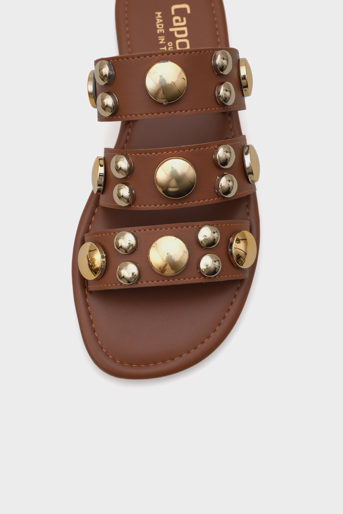 Kate Bantlı Metal Aksesuarlı Düz Topuklu Yuvarlak Burunlu Kadın Terlik