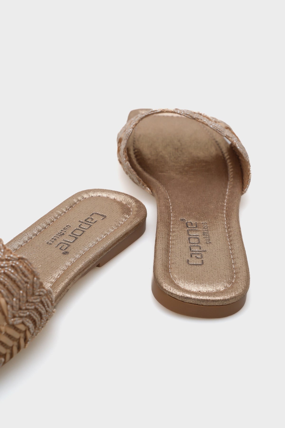 Katya Düz Topuklu Parlak Küt Burunlu Kadın Terlik