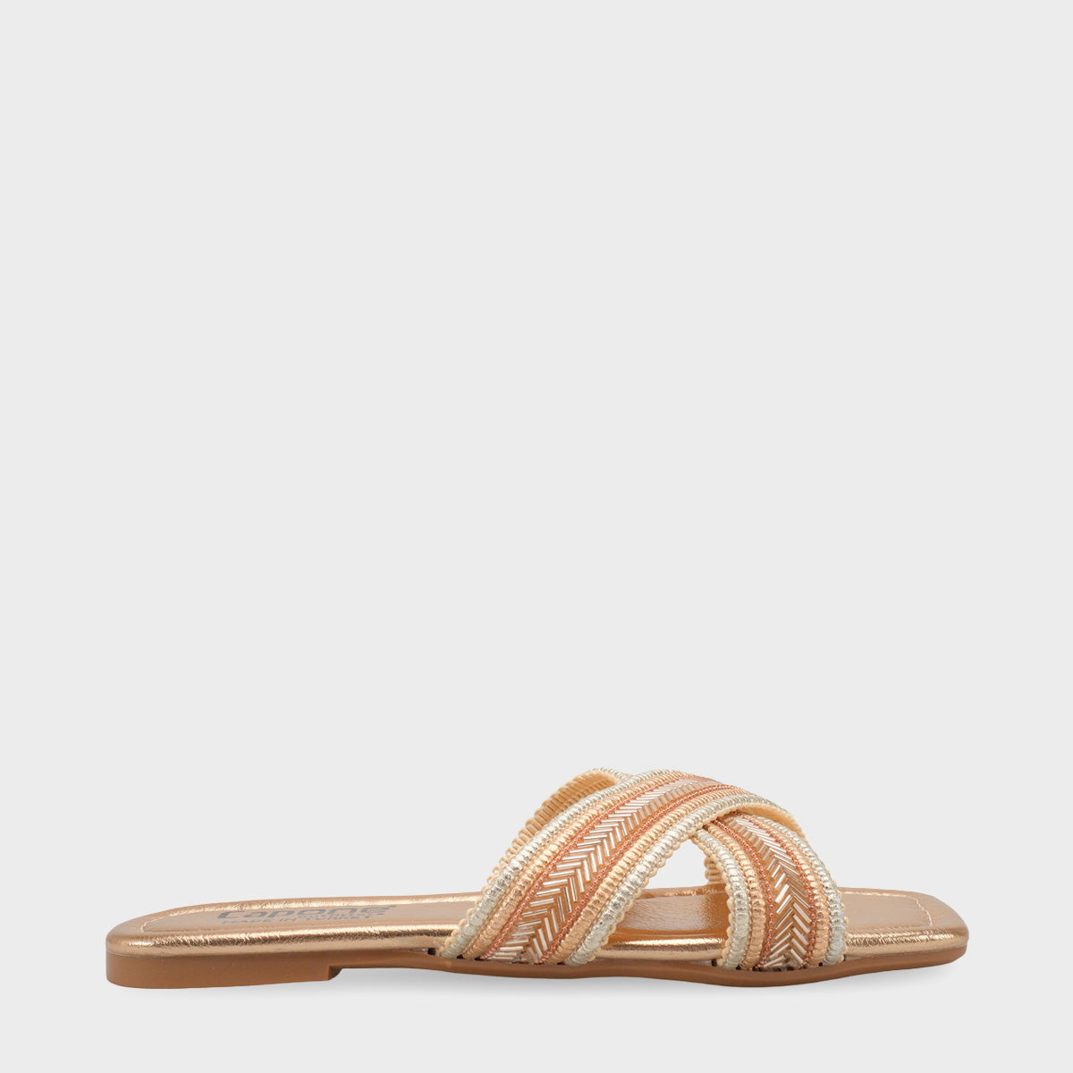 Ketty Düz Topuklu Parlak Küt Burunlu Çapraz Bantlı Kadın Terlik