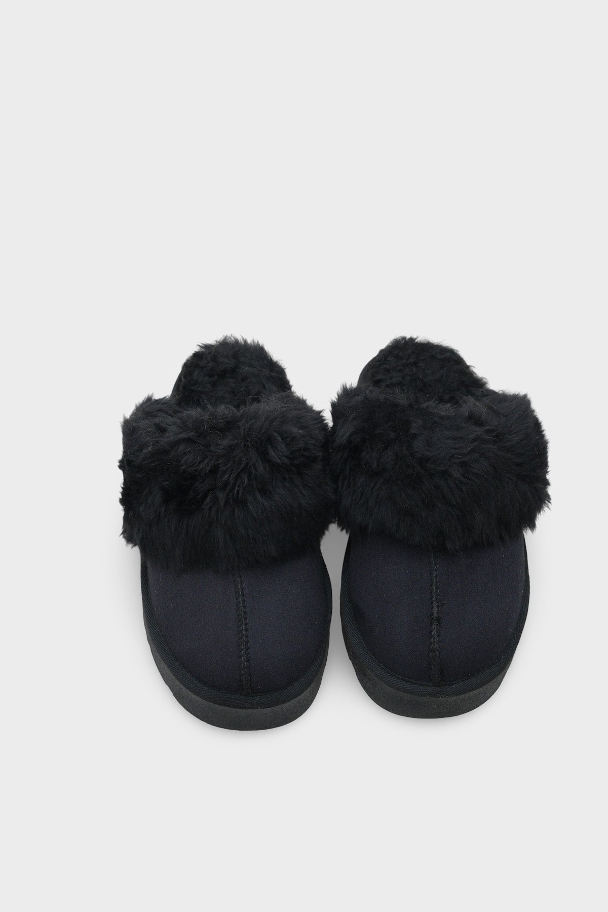 Florri Tüylü Burnu Kapalı Kadın Terlik