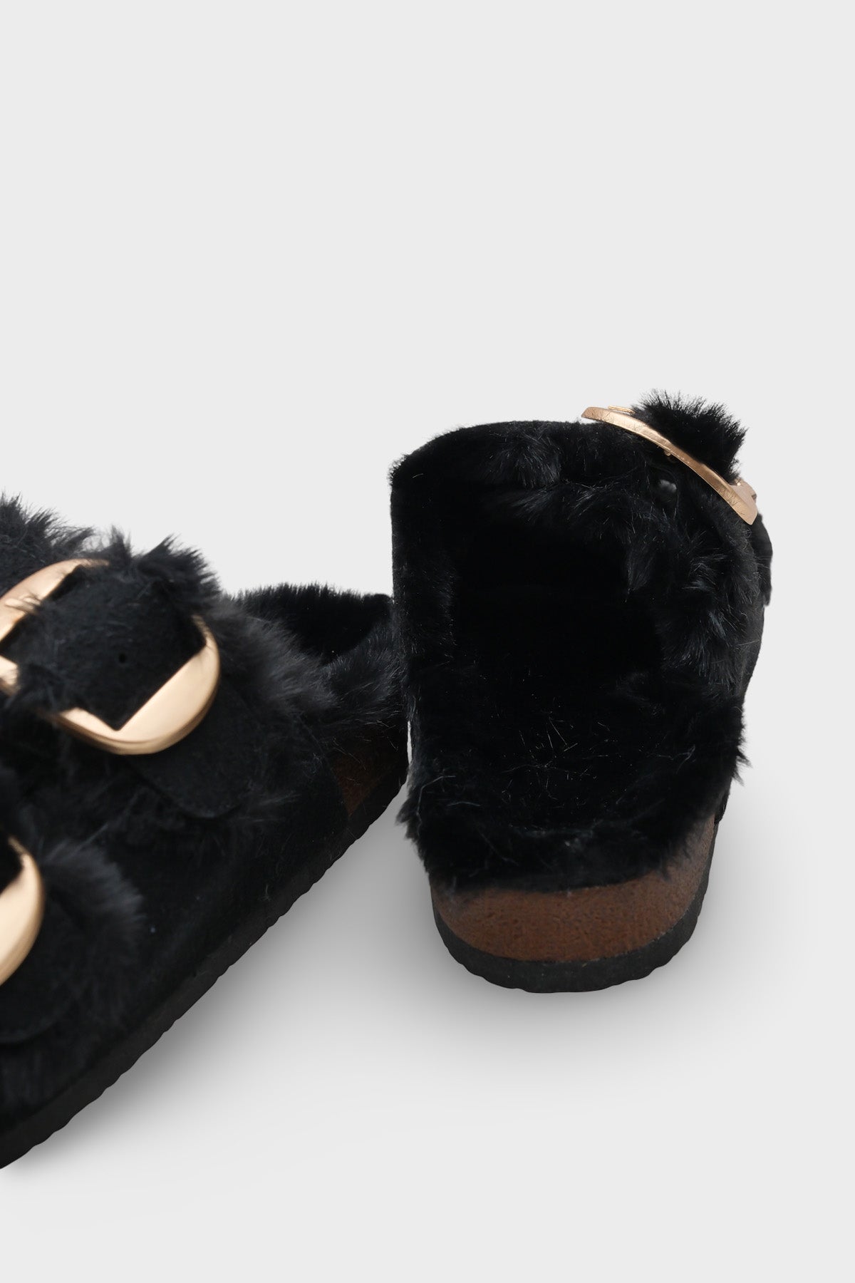 Marietta Kadın Terlik