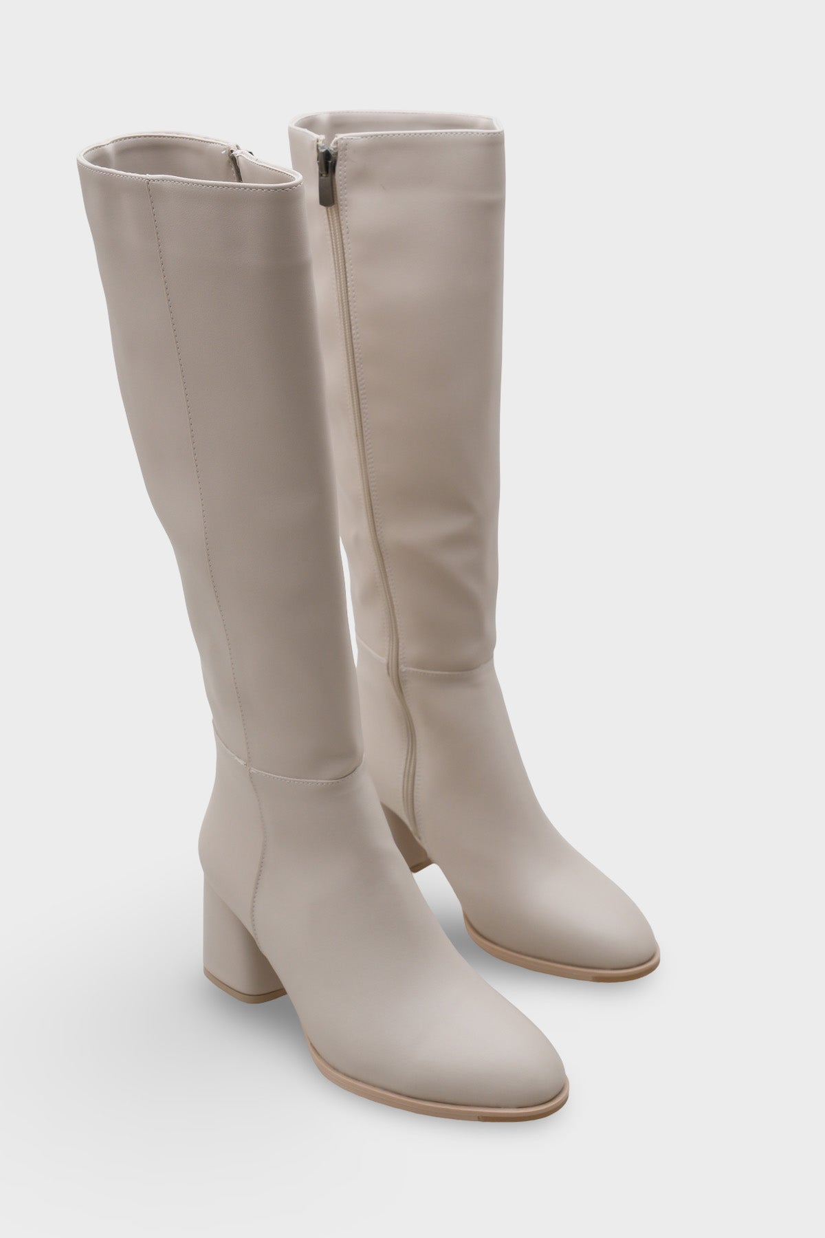 Cathrine Oval Burunlu Yandan Fermuarlı Topuklu Kadın Çizme