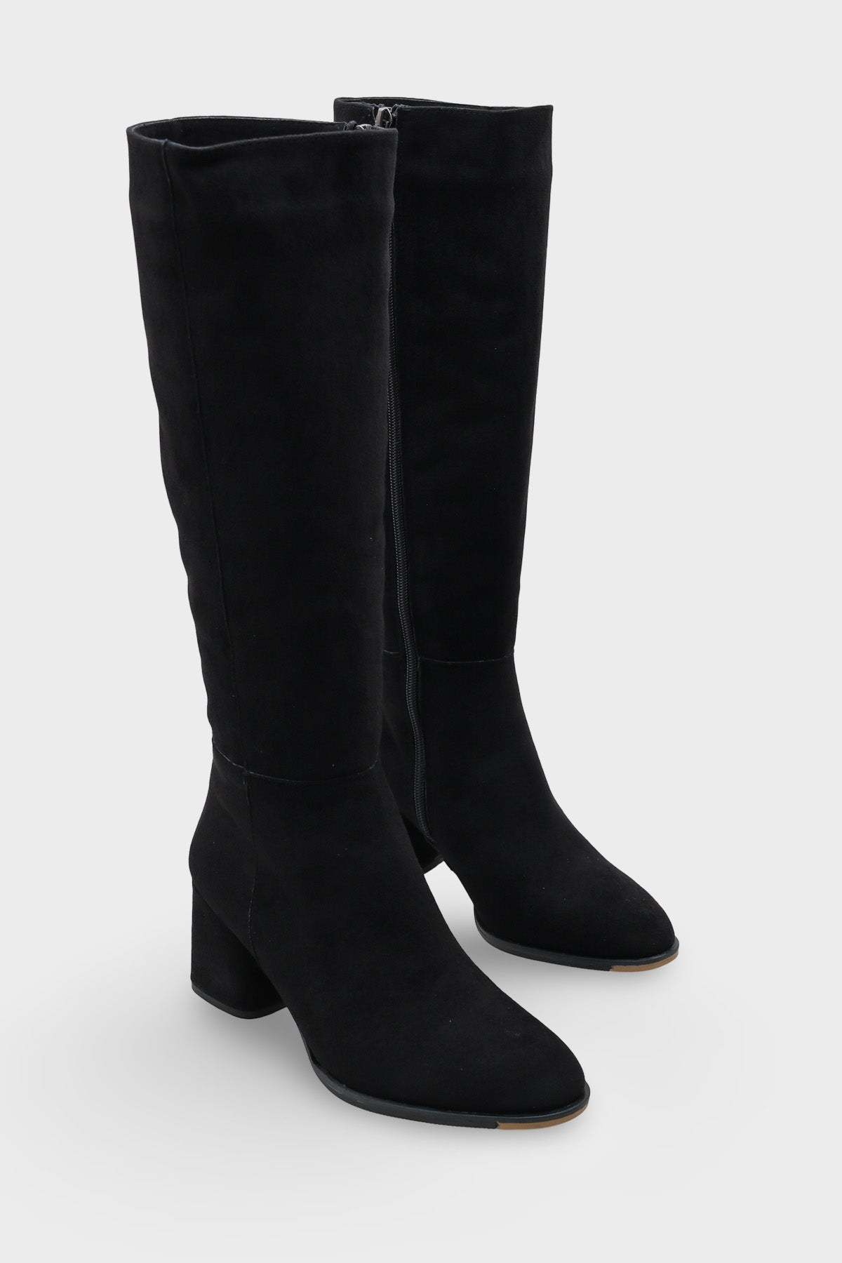 Cathrine Oval Burunlu Yandan Fermuarlı Topuklu Süet Kadın Çizme