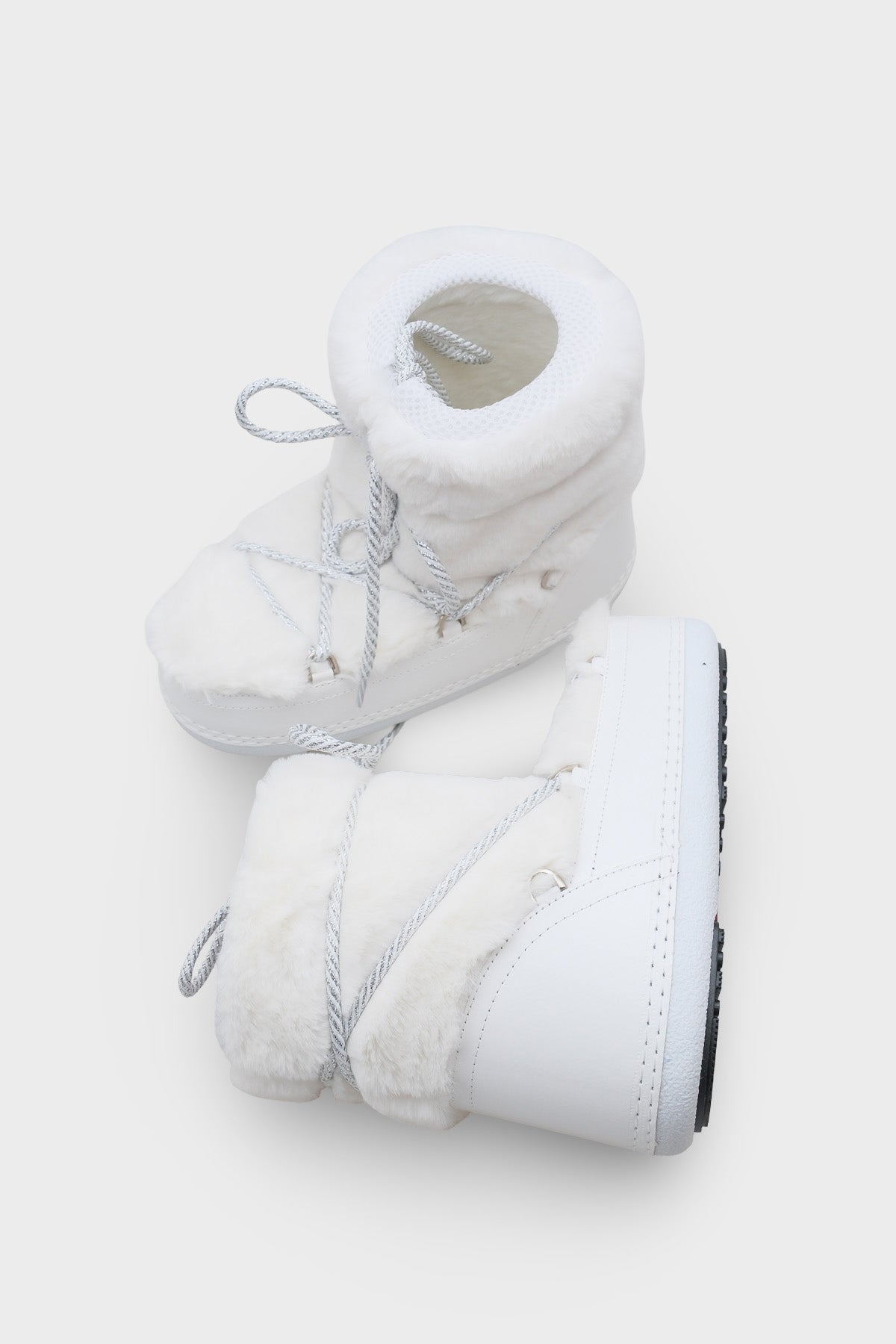 Beatrisa Yuvarlak Burunlu Kalın Tabanlı Kürklü Kadın Kar Botu