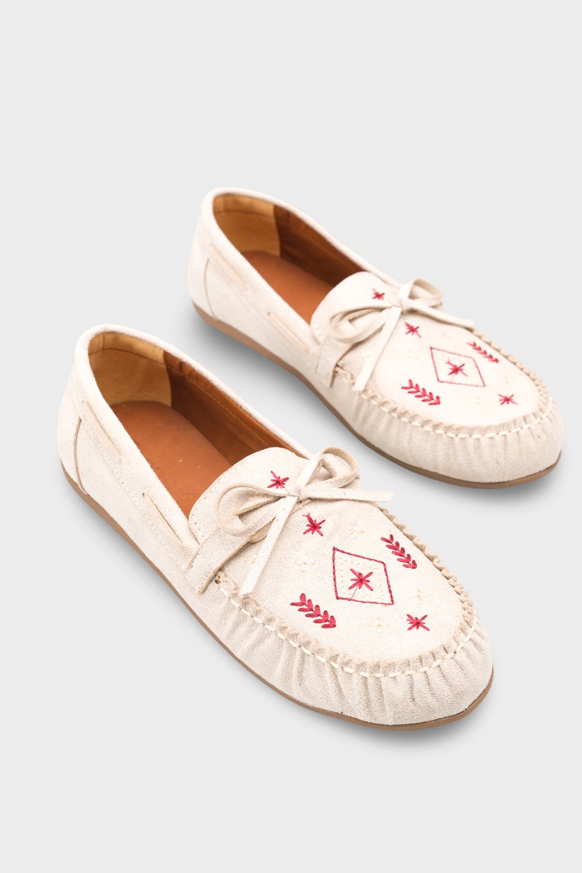 Viki Kızılderili Nakışlı Yumuşak Kadın Loafer Ayakkabı