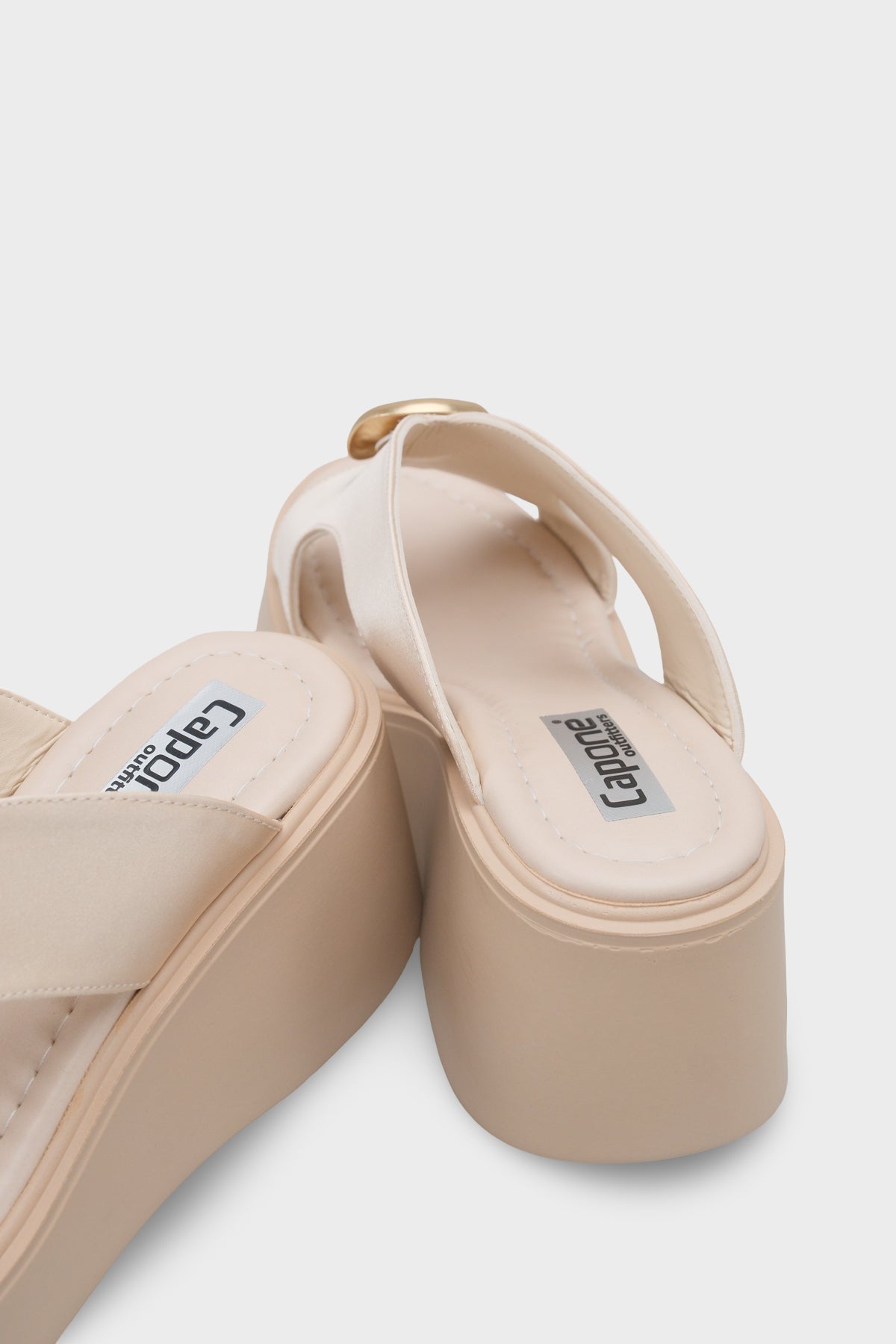 Zarla Taşlı Dolgu Topuk Günlük Kadın Terlik