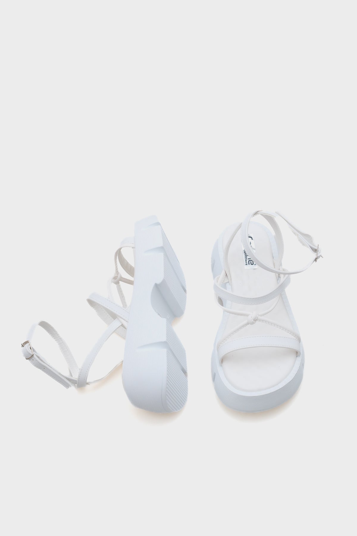 Amy Kalın Tabanlı Bilekten Bantlı Konfor Tabanlı Kadın Sandalet