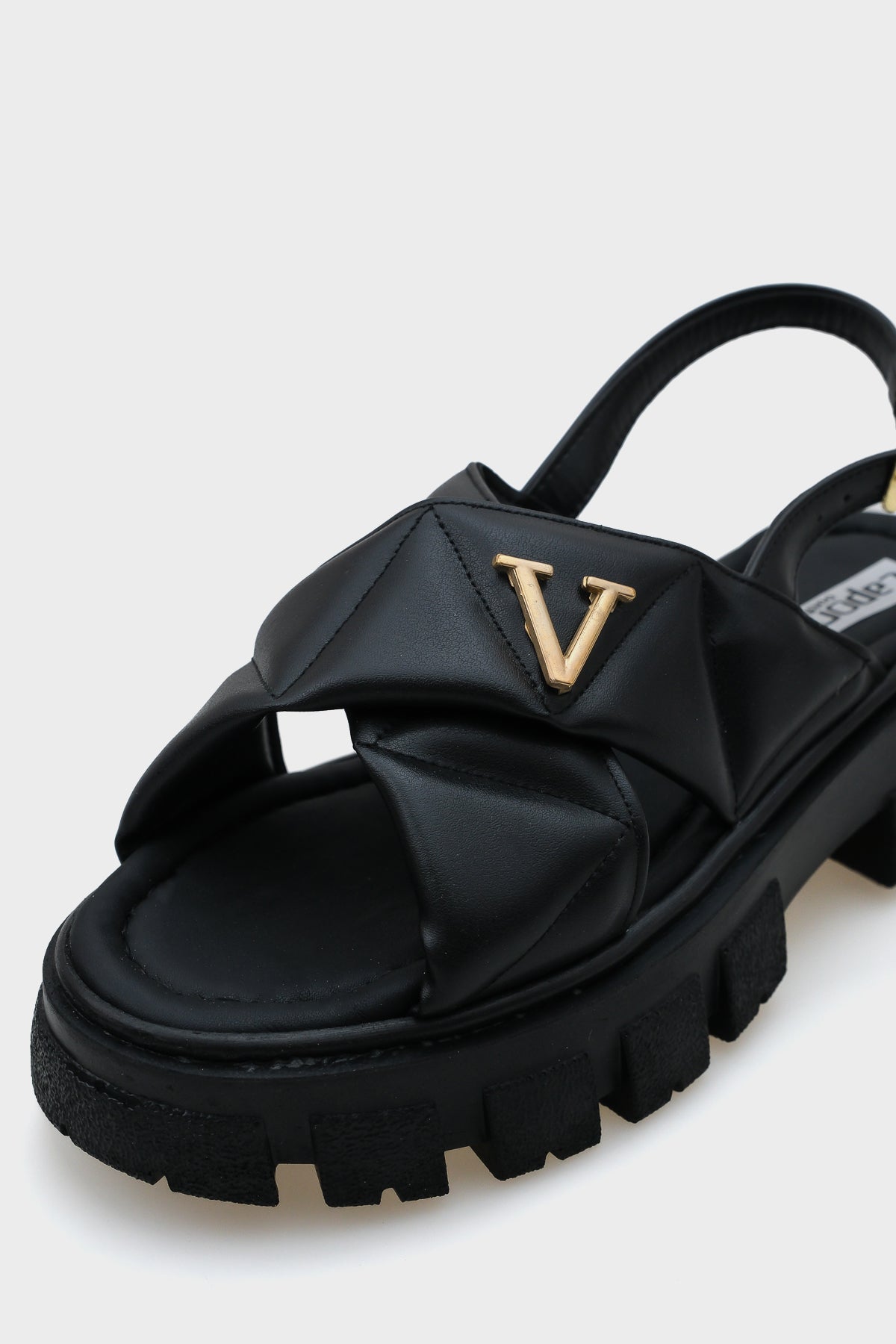 Chiquita Kalın Tabanlı Bilekten Bantlı Konfor Tabanlı Kadın Sandalet