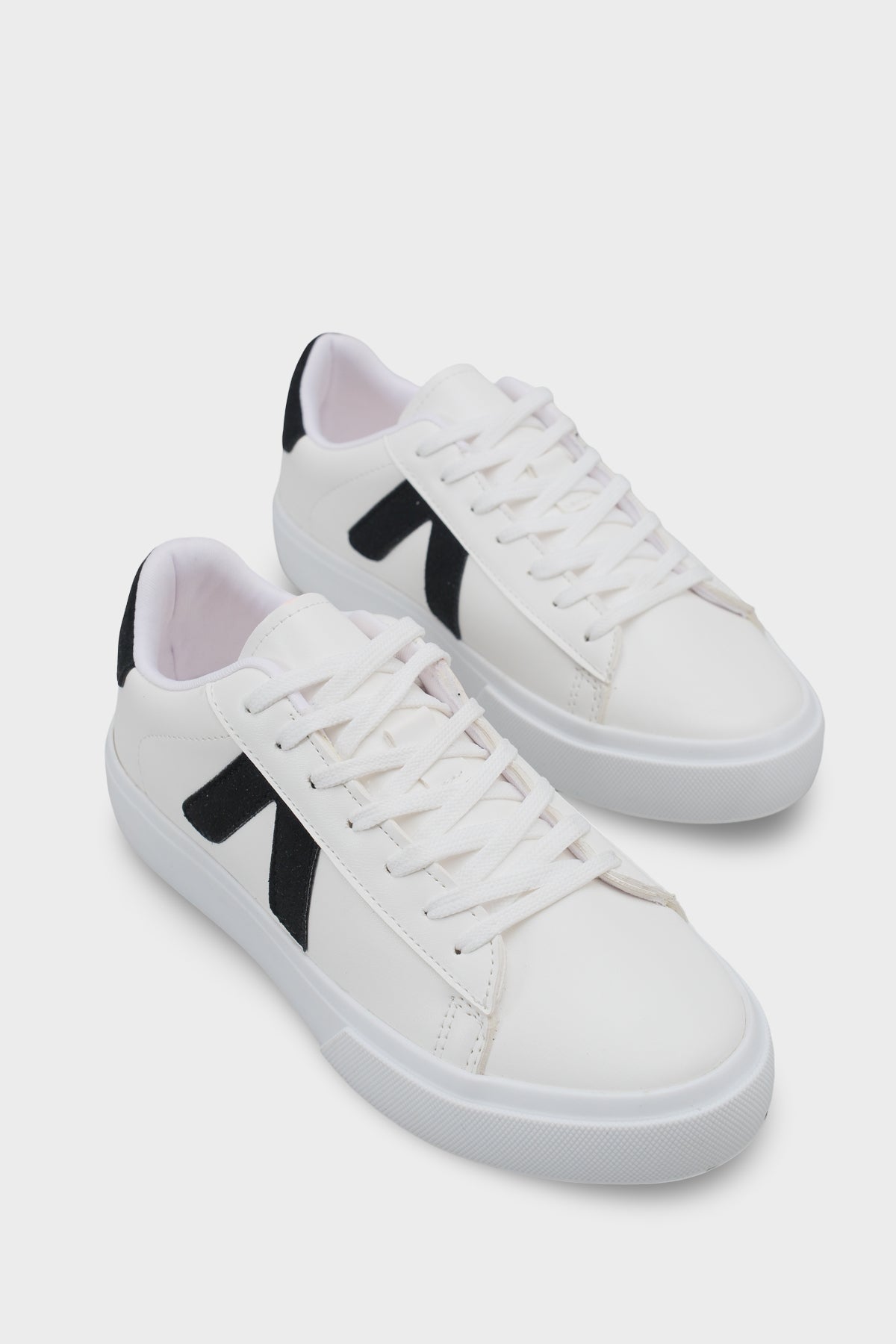 Sandra V Detaylı Bağcıklı Günlük Spor Kadın Sneaker Ayakkabı