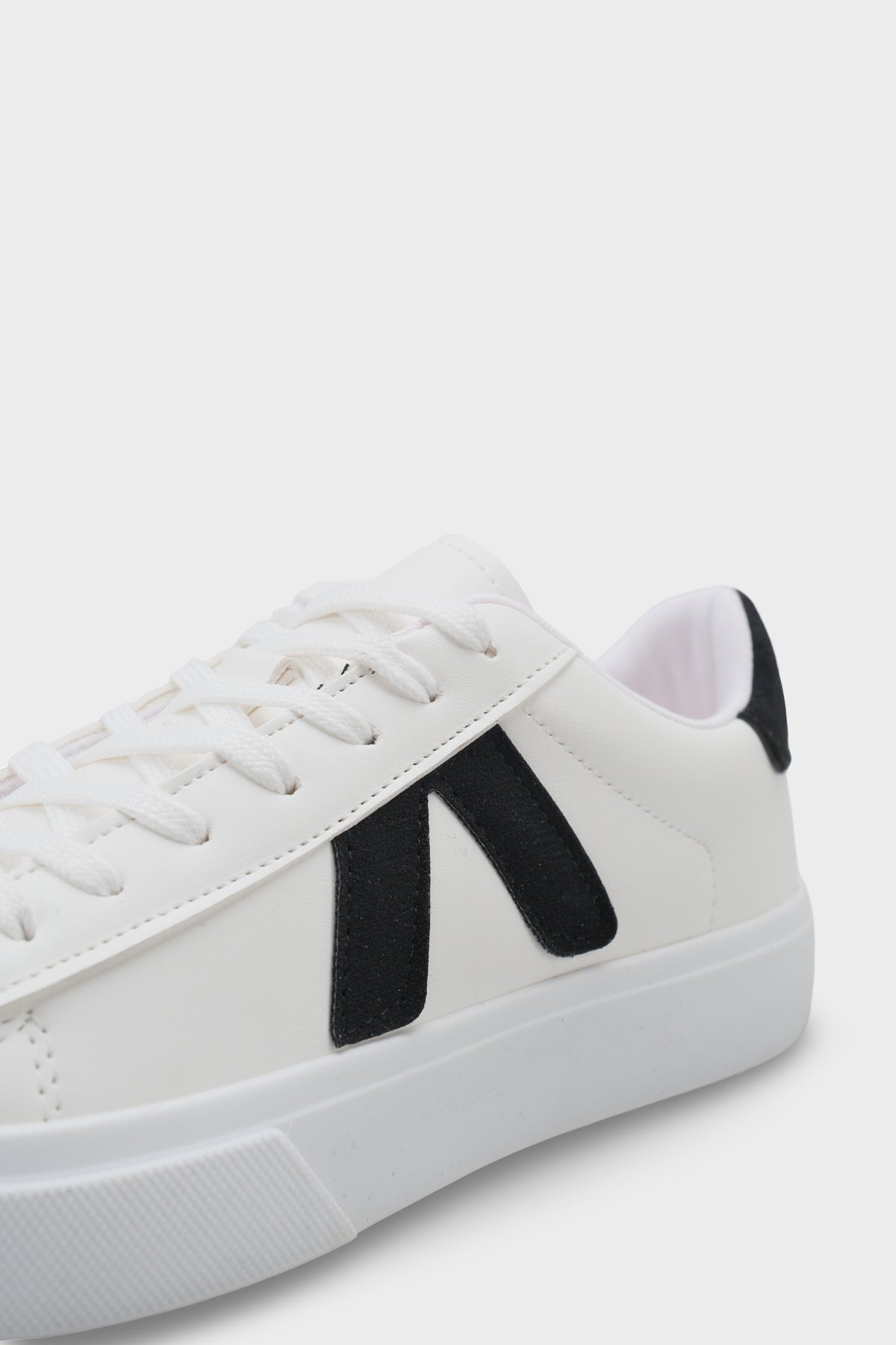 Sandra V Detaylı Bağcıklı Günlük Spor Kadın Sneaker Ayakkabı