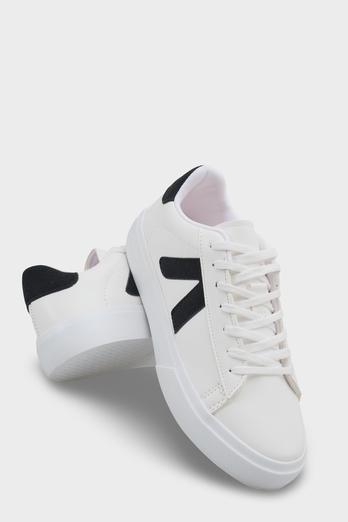 Sandra V Detaylı Bağcıklı Günlük Spor Kadın Sneaker Ayakkabı