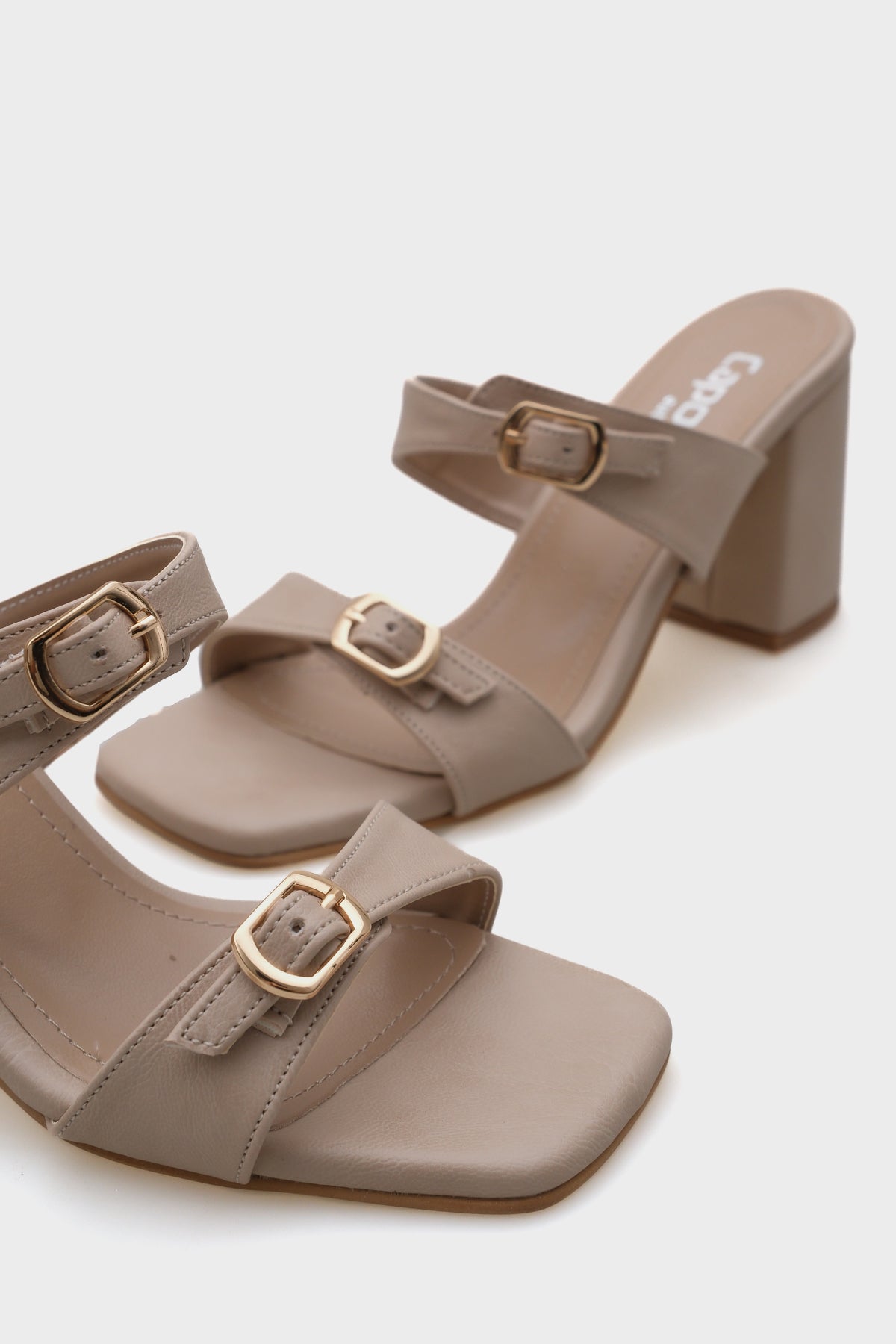 Lenora Küt Burunlu Orta Topuklu Çift Bantlı Kadın Terlik