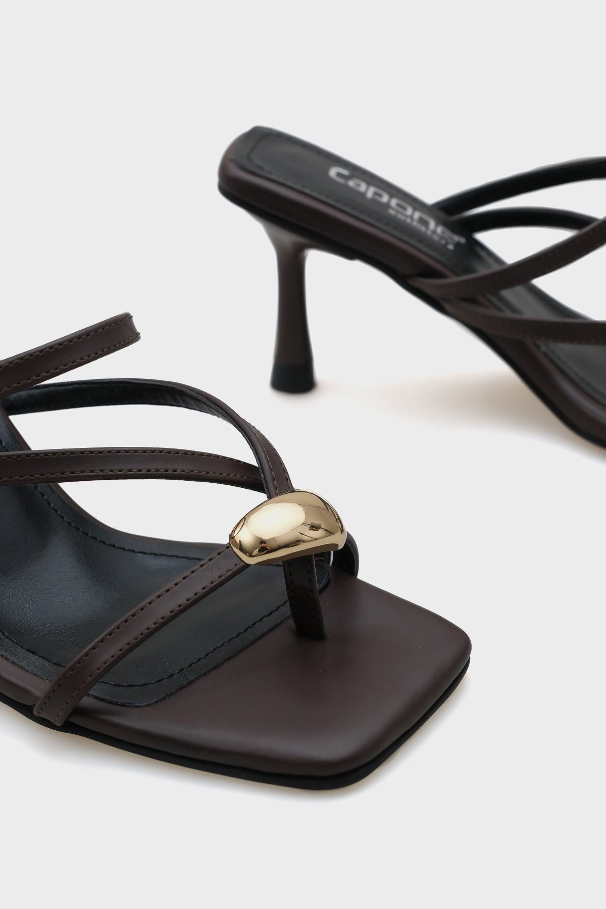 Leona Küt Burunlu Topuklu Parmak Arası Kadın Terlik